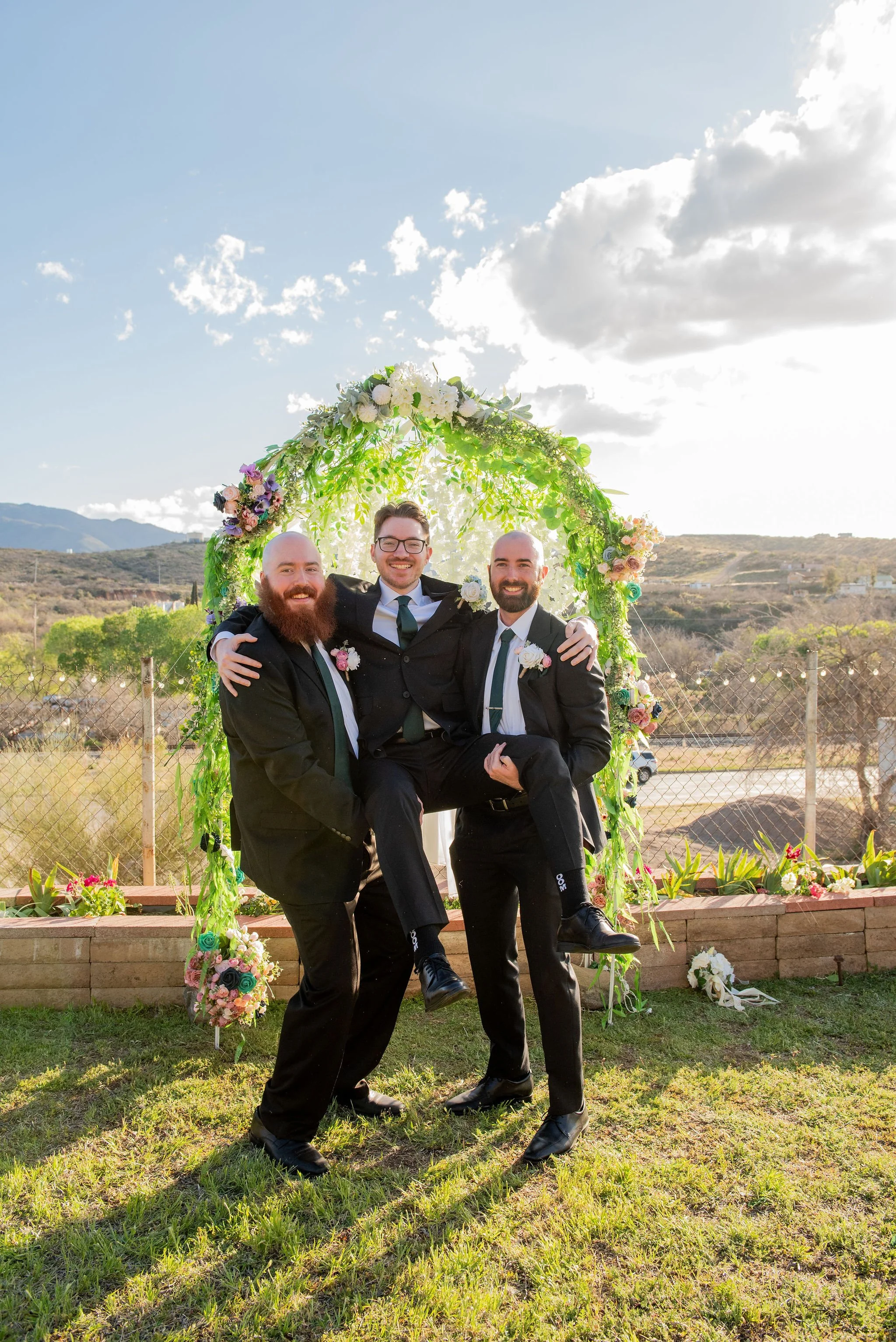 Backyard-Wedding_Globe-Arizona_Wedding-Photographer_Groomsmen-Poses.jpg