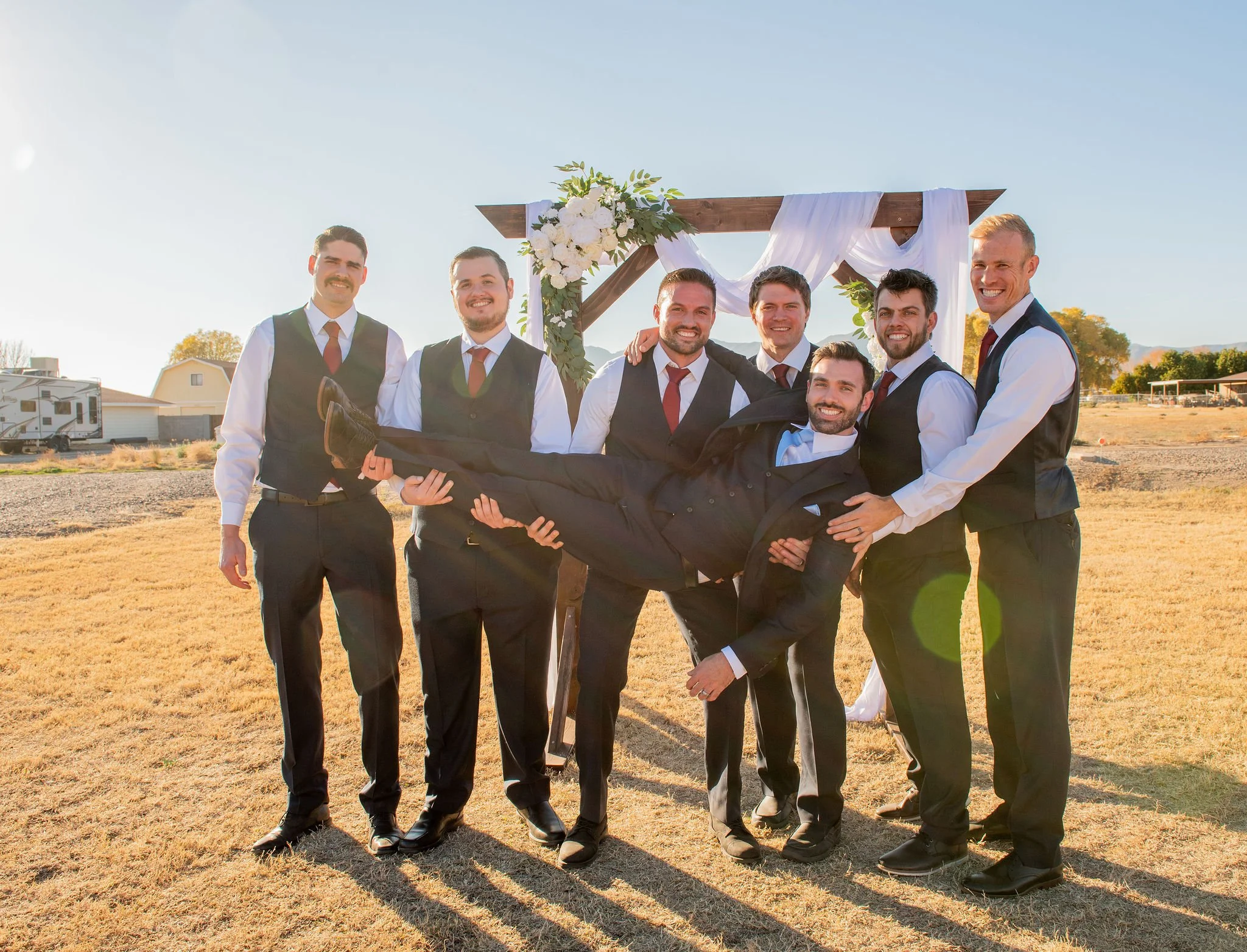 Backyard-Wedding-Waddell-Phoenix-Arizona_Wedding-Photographer_Groomsmen-Poses.jpg