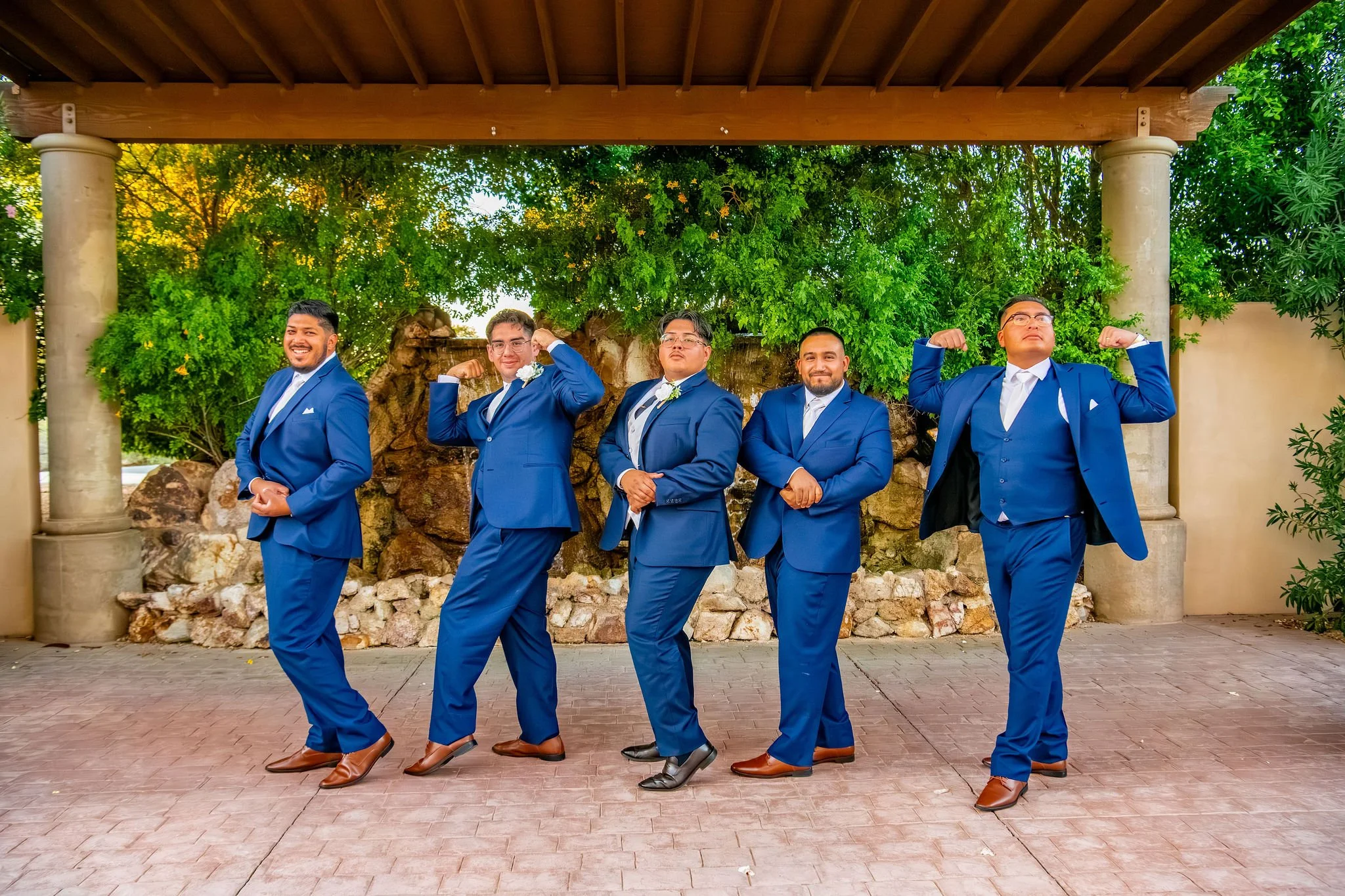 Wedgewood_Weddings_Colby_Falls_Gilbert-Arizona_Wedding-Photographer_Groomsmen-Poses.jpg