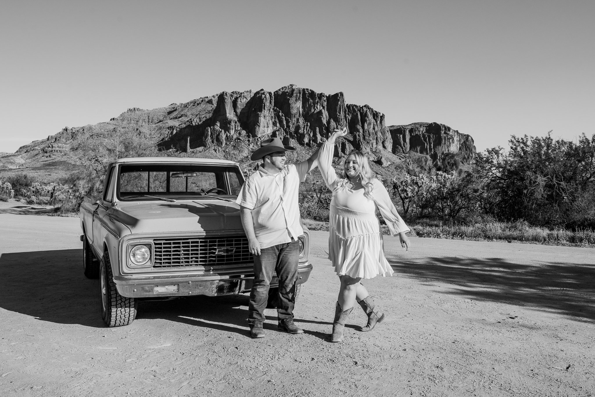Western_Sunset_Engagement_Desert_First-Water-Trailhead_Apache-Junction-Arizona_Wedding-Photographer-4.jpg