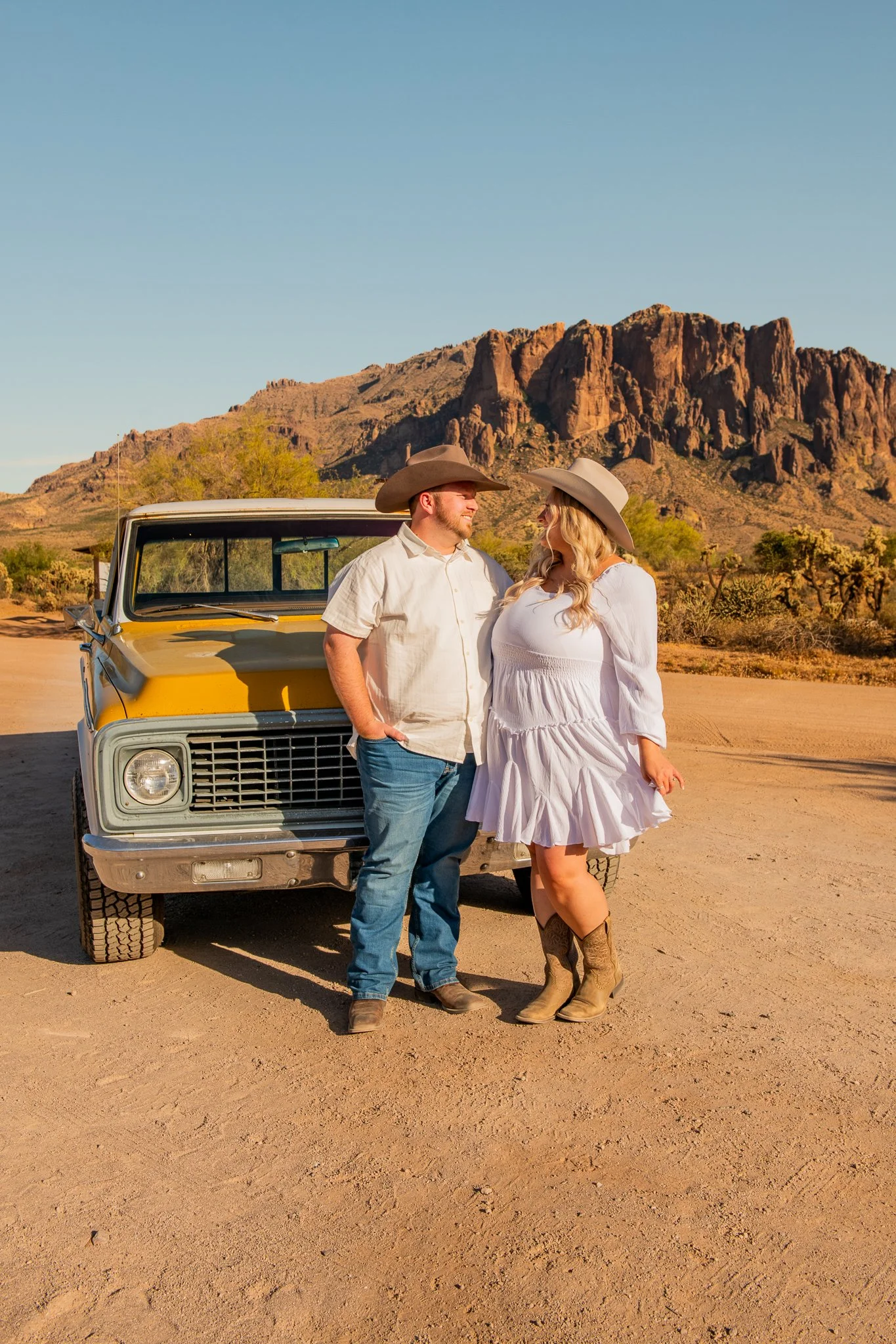 Western_Sunset_Engagement_Desert_First-Water-Trailhead_Apache-Junction-Arizona_Wedding-Photographer-2.jpg
