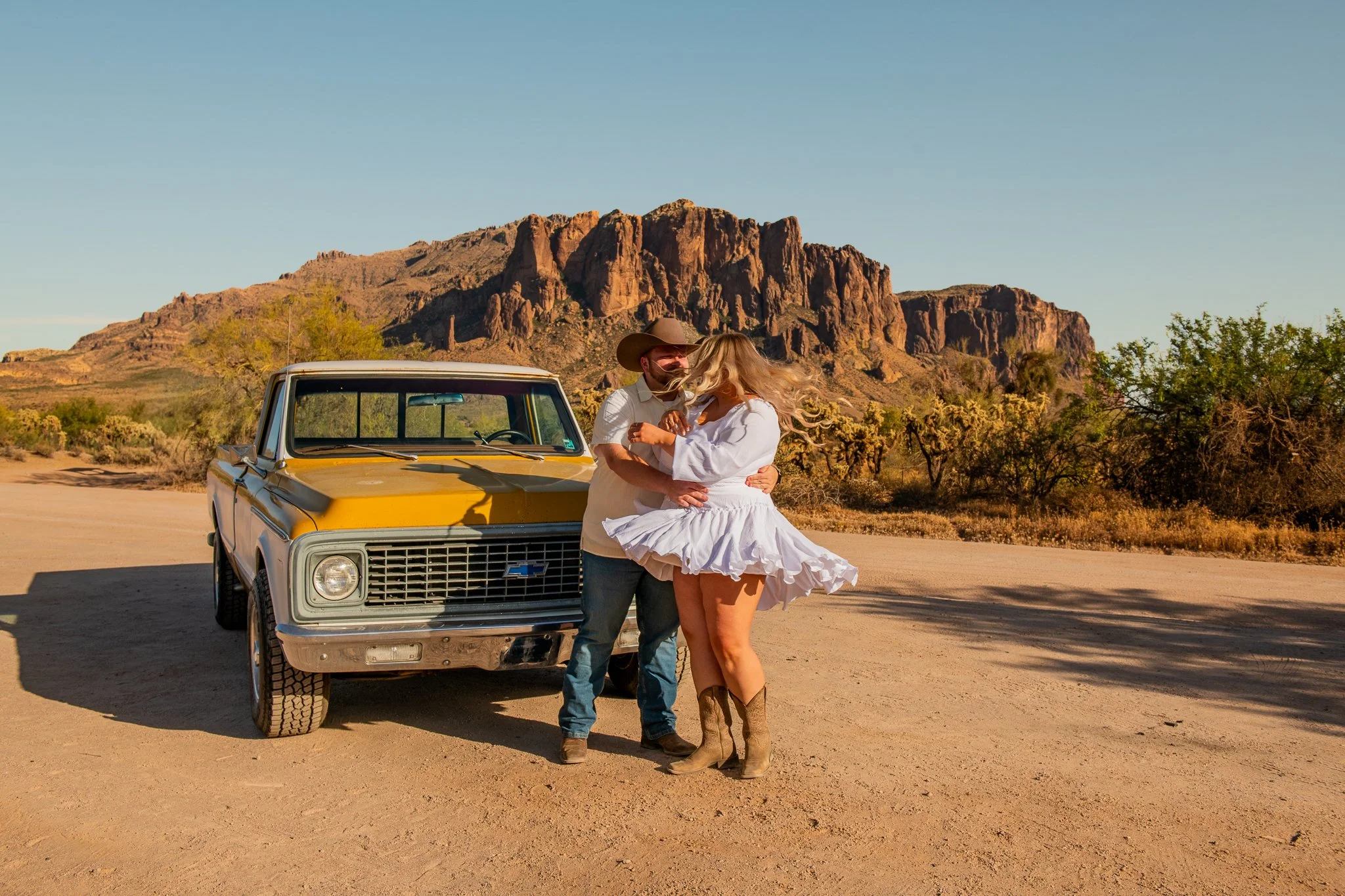 Western_Sunset_Engagement_Desert_First-Water-Trailhead_Apache-Junction-Arizona_Wedding-Photographer-6.jpg