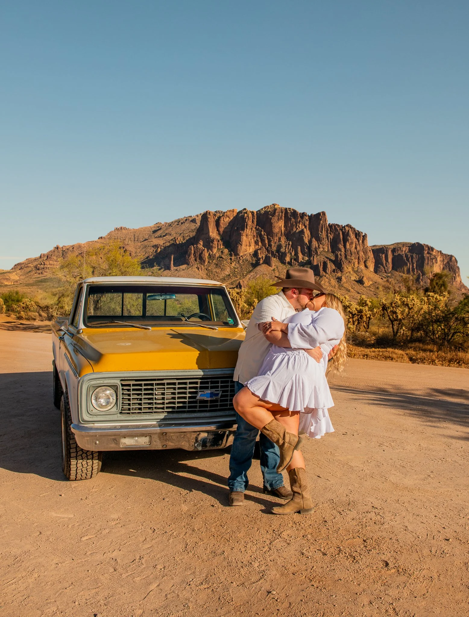 Western_Sunset_Engagement_Desert_First-Water-Trailhead_Apache-Junction-Arizona_Wedding-Photographer-7.jpg