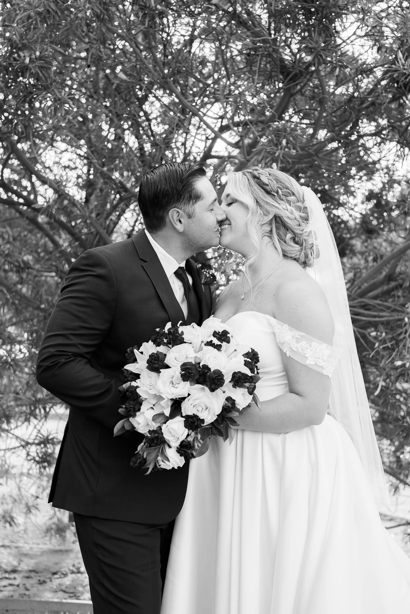 Secret-Garden-by-Wedgewood-Weddings_Phoenix-Arizona_Venue_Lush_Green_Photographer_Photography-085.jpg