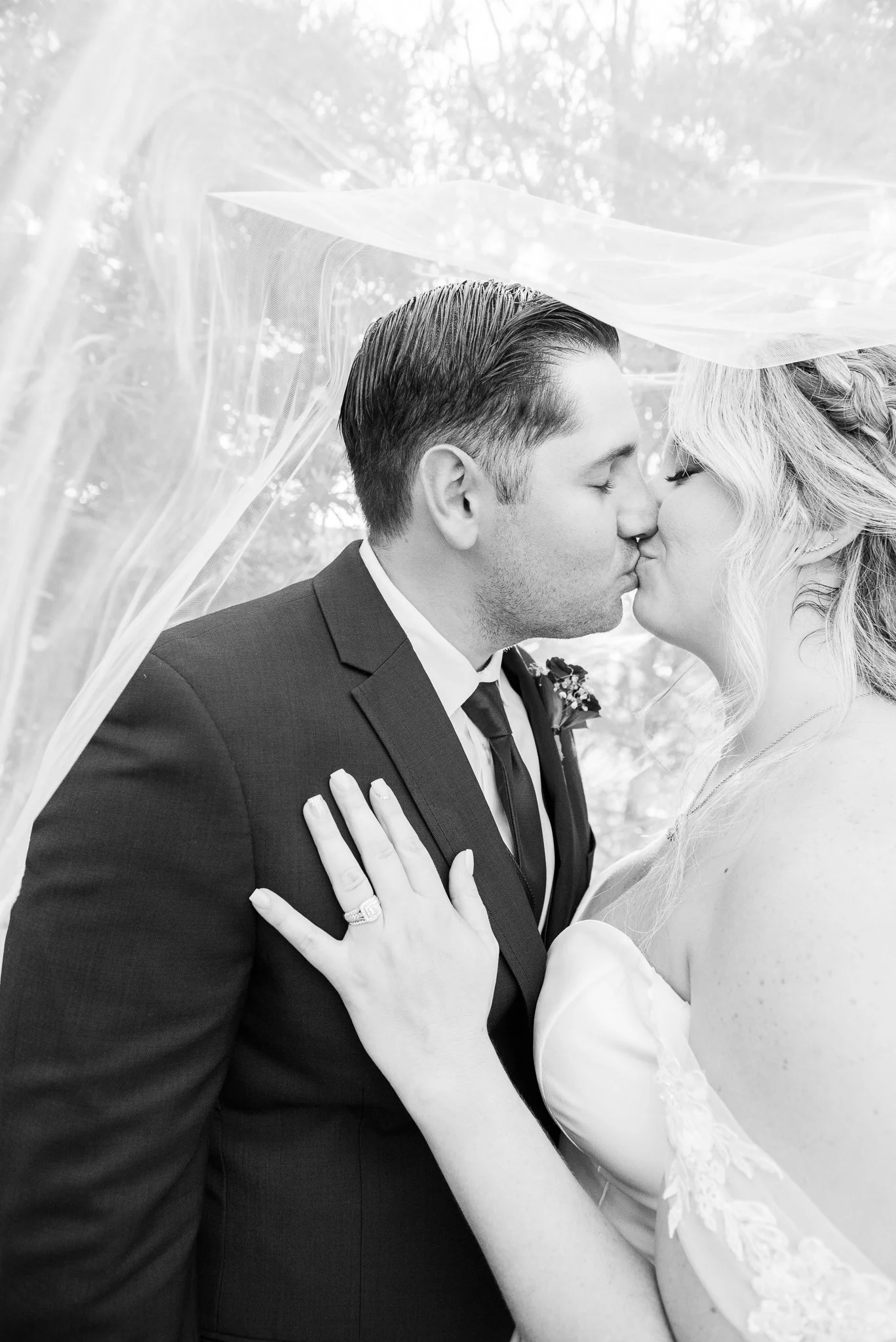 Secret-Garden-by-Wedgewood-Weddings_Phoenix-Arizona_Venue_Lush_Green_Photographer_Photography-094.jpg