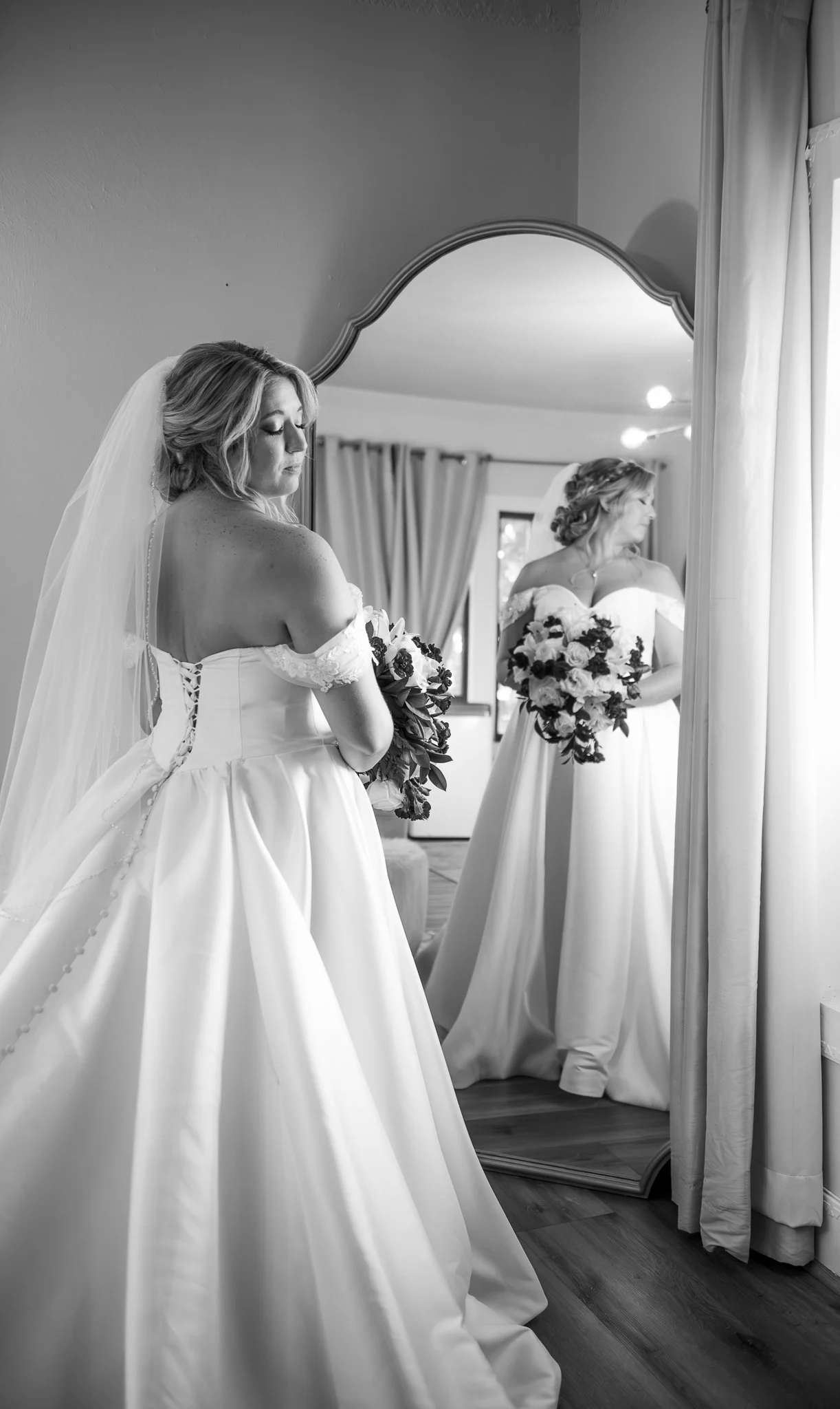Secret-Garden-by-Wedgewood-Weddings_Phoenix-Arizona_Venue_Lush_Green_Photographer_Photography-037.jpg
