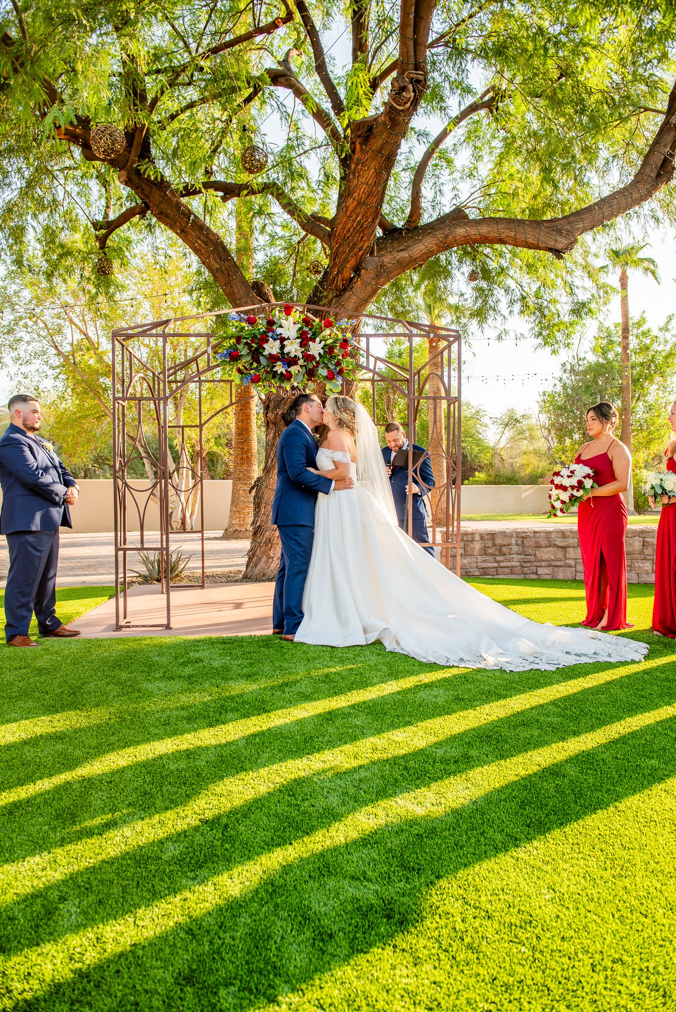 Secret-Garden-by-Wedgewood-Weddings_Phoenix-Arizona_Venue_Lush_Green_Photographer_Photography-053.jpg
