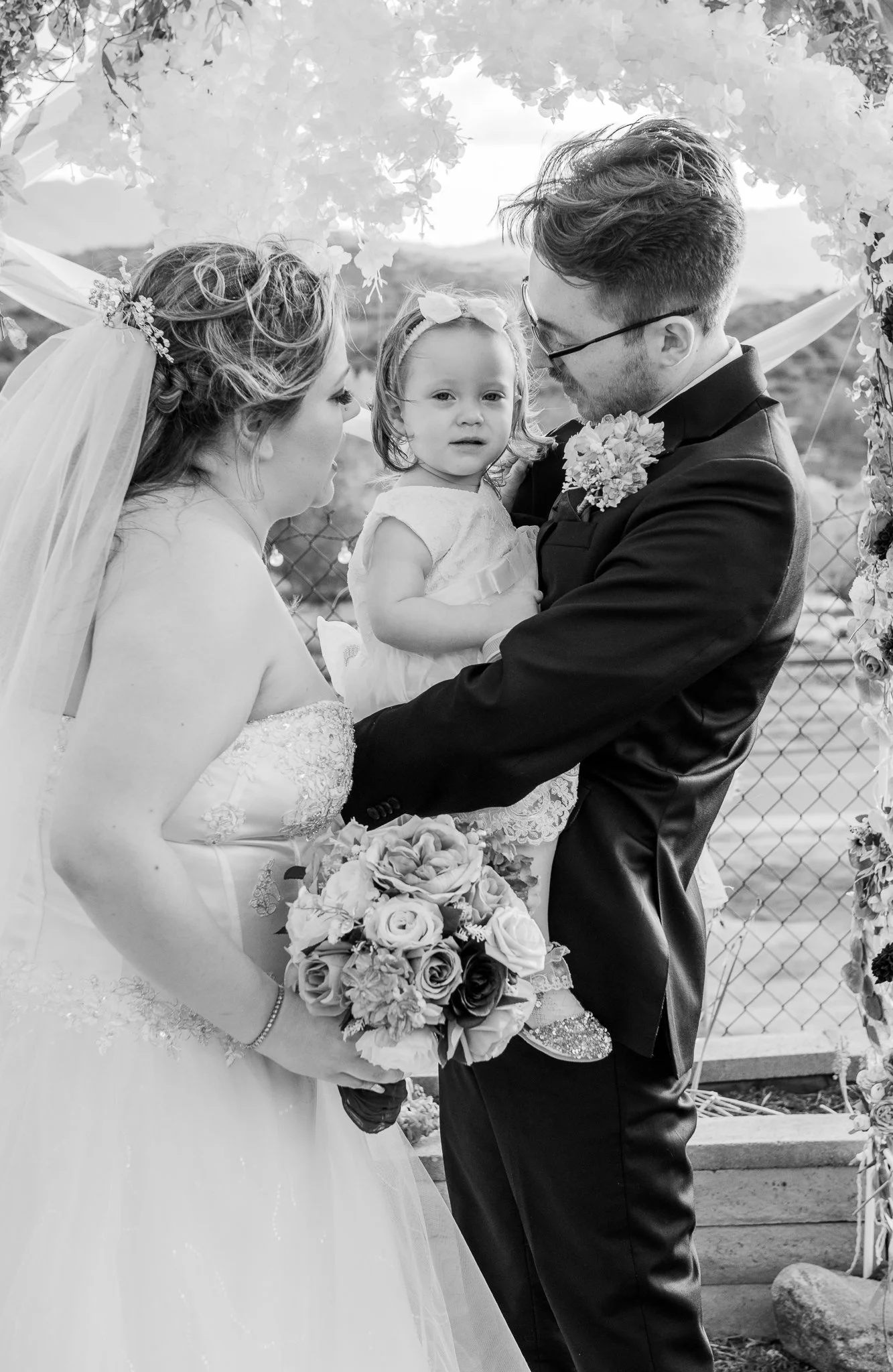 Globe_Arizona_Intimate-Ceremony_Wedding-Photography-Photographer_spring_desert-062.jpg