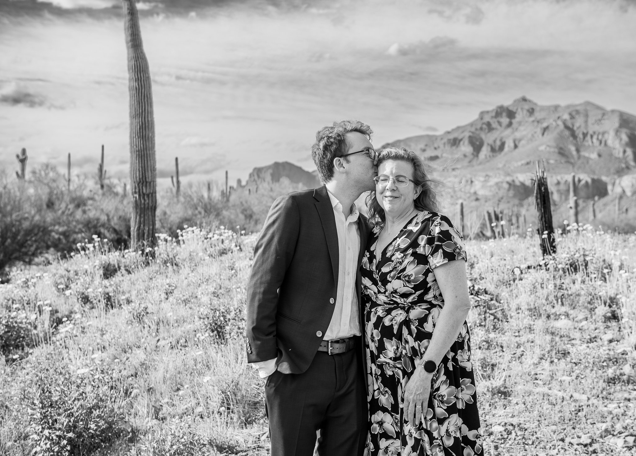 Peralta-Regional-Park_Apache-Junction_Mesa_Arizona_Wedding_Intimate-Ceremony-Elopement_Photographer_Photography-23.jpg
