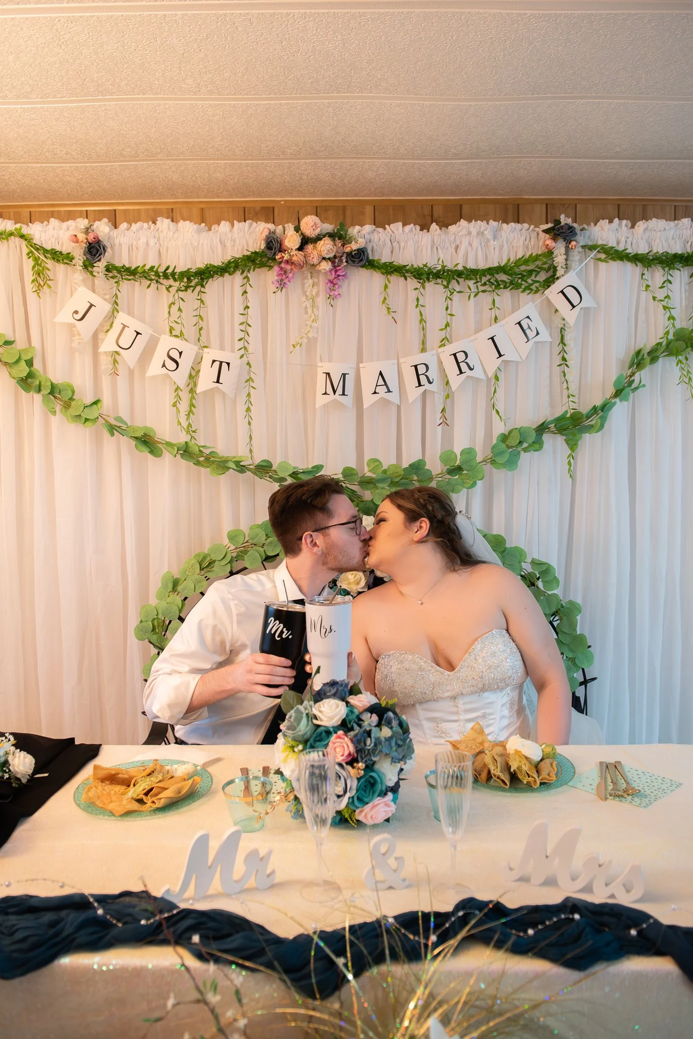 Globe_Arizona_Intimate-Ceremony_Wedding-Photography-Photographer_spring_desert-032.jpg