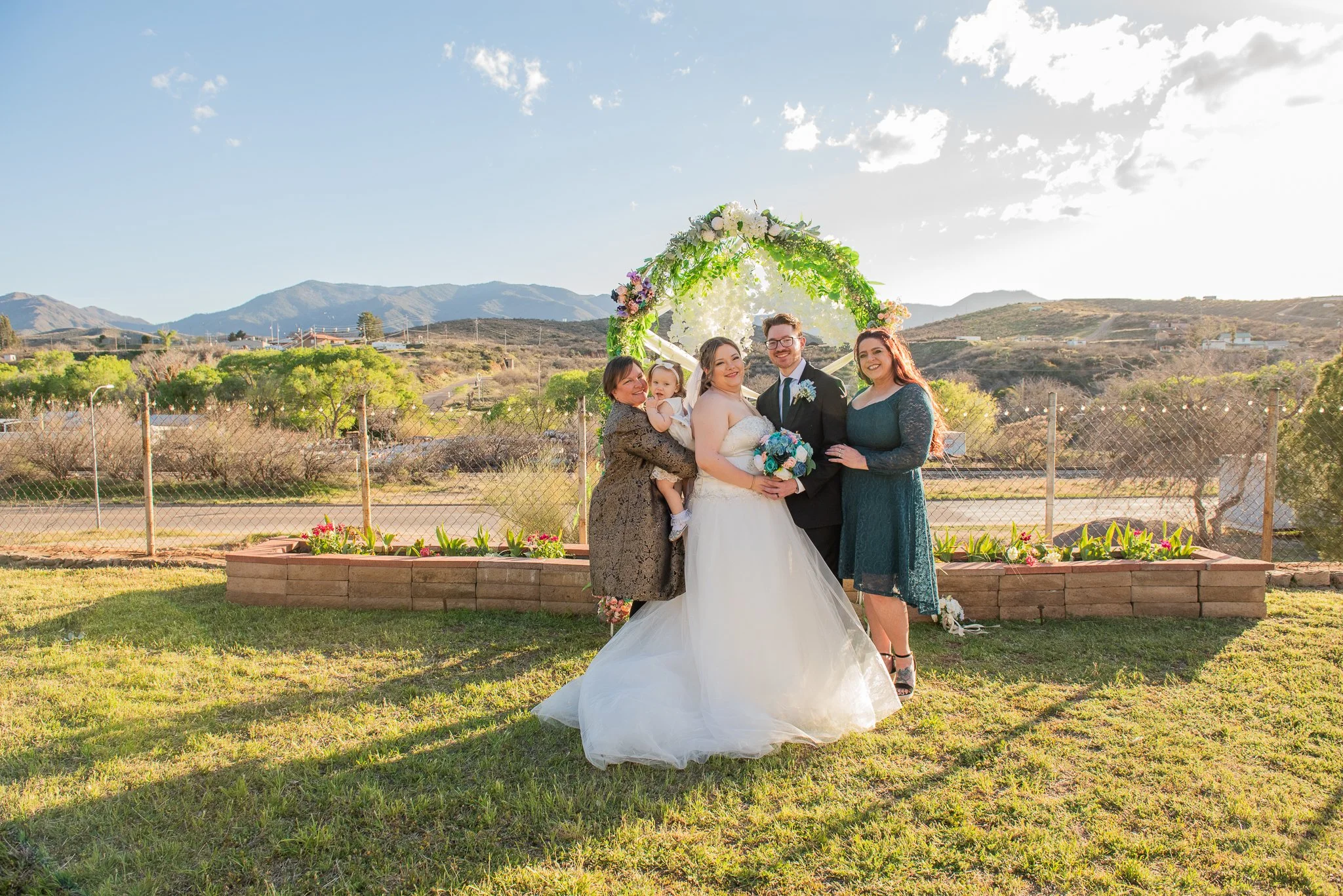 Globe_Arizona_Intimate-Ceremony_Wedding-Photography-Photographer_spring_desert-052.jpg