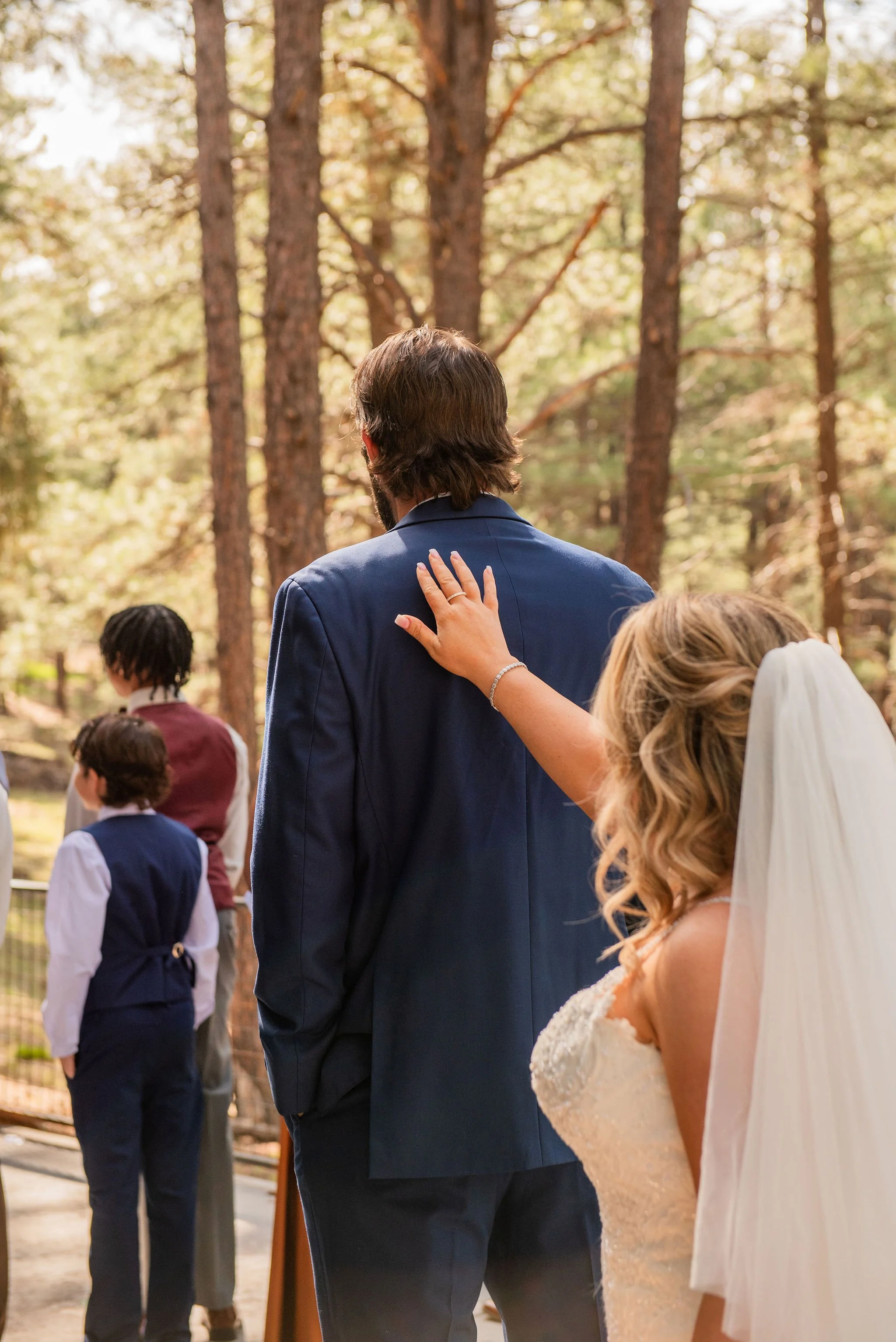 Flagstaff-Sedona_Arizona-Intimate-Wedding-Photographer_First-Look (2).jpg