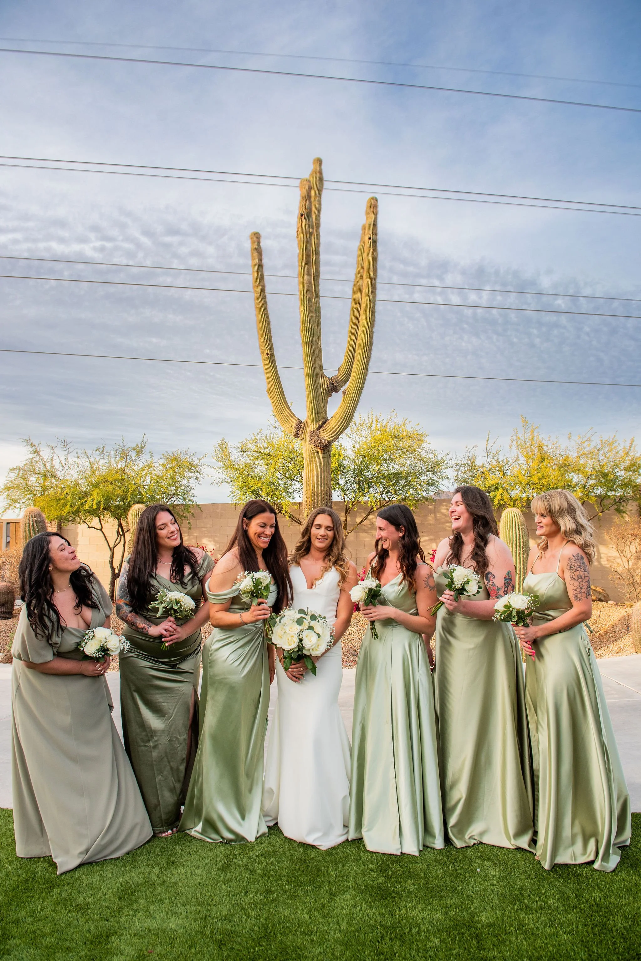 Superstition-Manor_Mesa-Arizona_Wedding-Photographer_Bridesmaid-Poses_Arizona-1.jpg