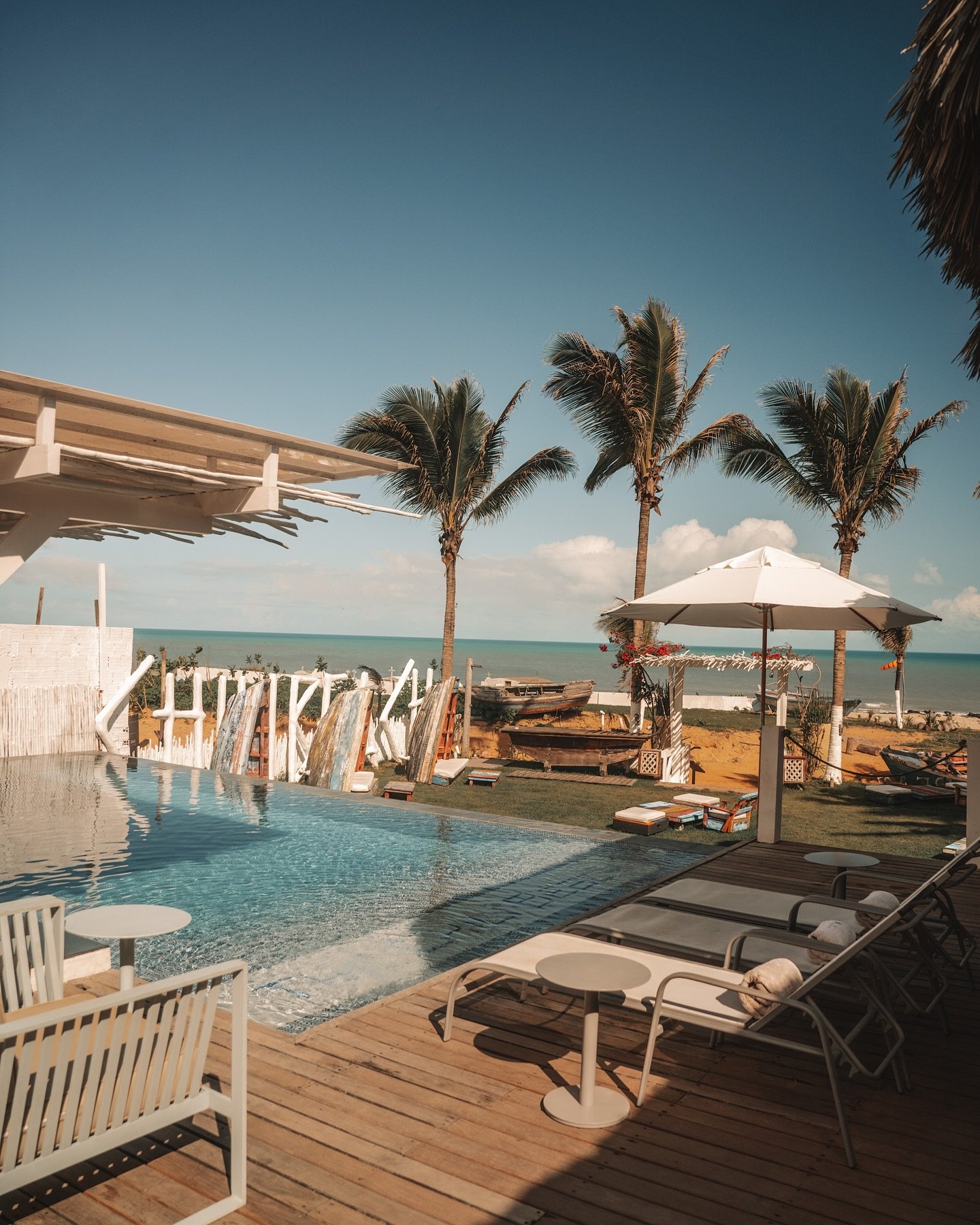 Buscando uma escapada do caos urbano?
No Chili Beach, serenidade, sofistica&ccedil;&atilde;o e paisagens naturais se encontram &agrave; beira-mar em Jericoacoara.
Um ref&uacute;gio de fim de semana para restaurar corpo e mente.

Reservas: info@chilib
