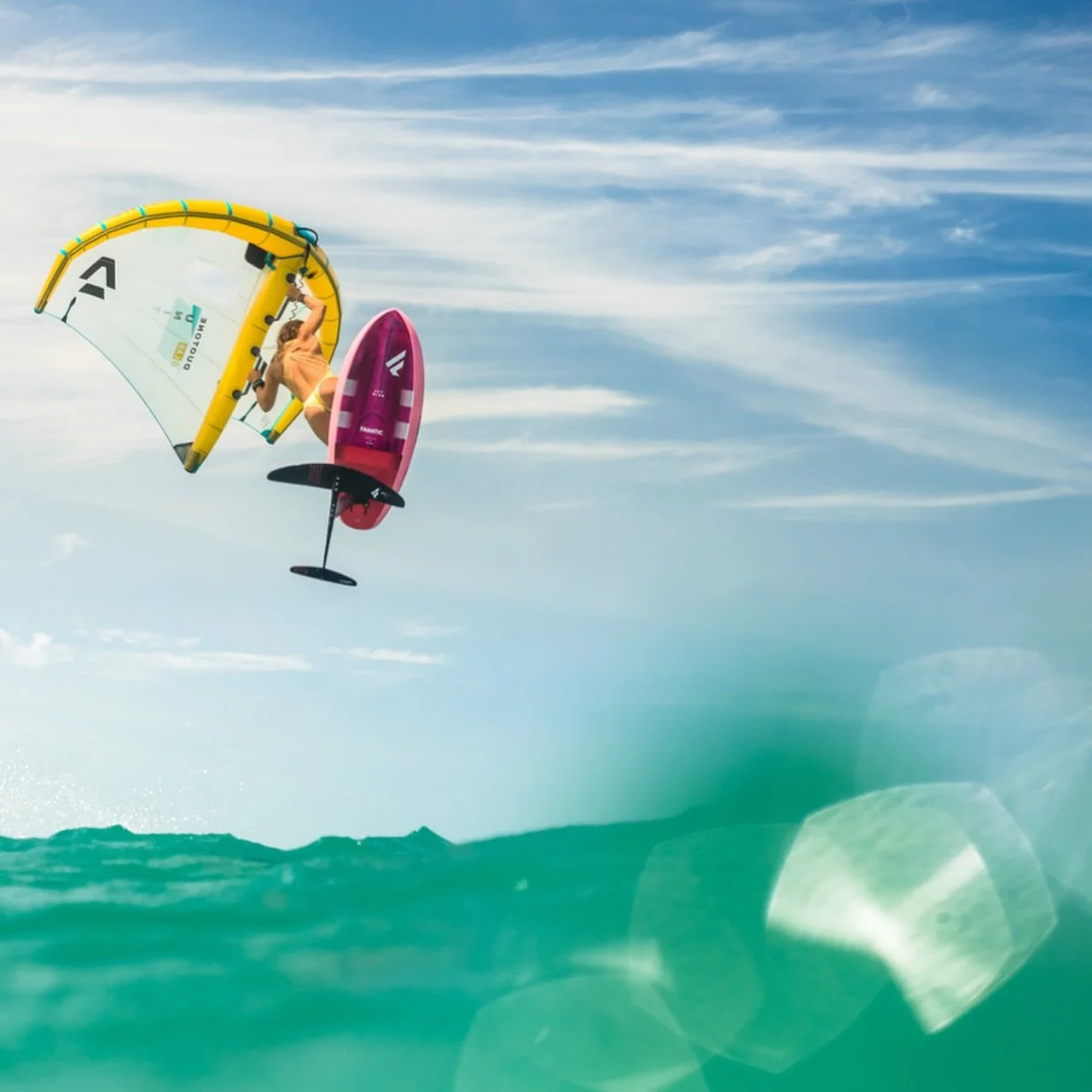 A temporada alta chegou a Chili Beach
Com a temporada alta, Jeri est&aacute; vibrante e cheio de vida. Os ventos chegam para kitesurf, wingfoil e windsurf. A oportunidade de ficar no hotel mais exclusivo de Jeri.
Para reservas antecipadas, condi&cced