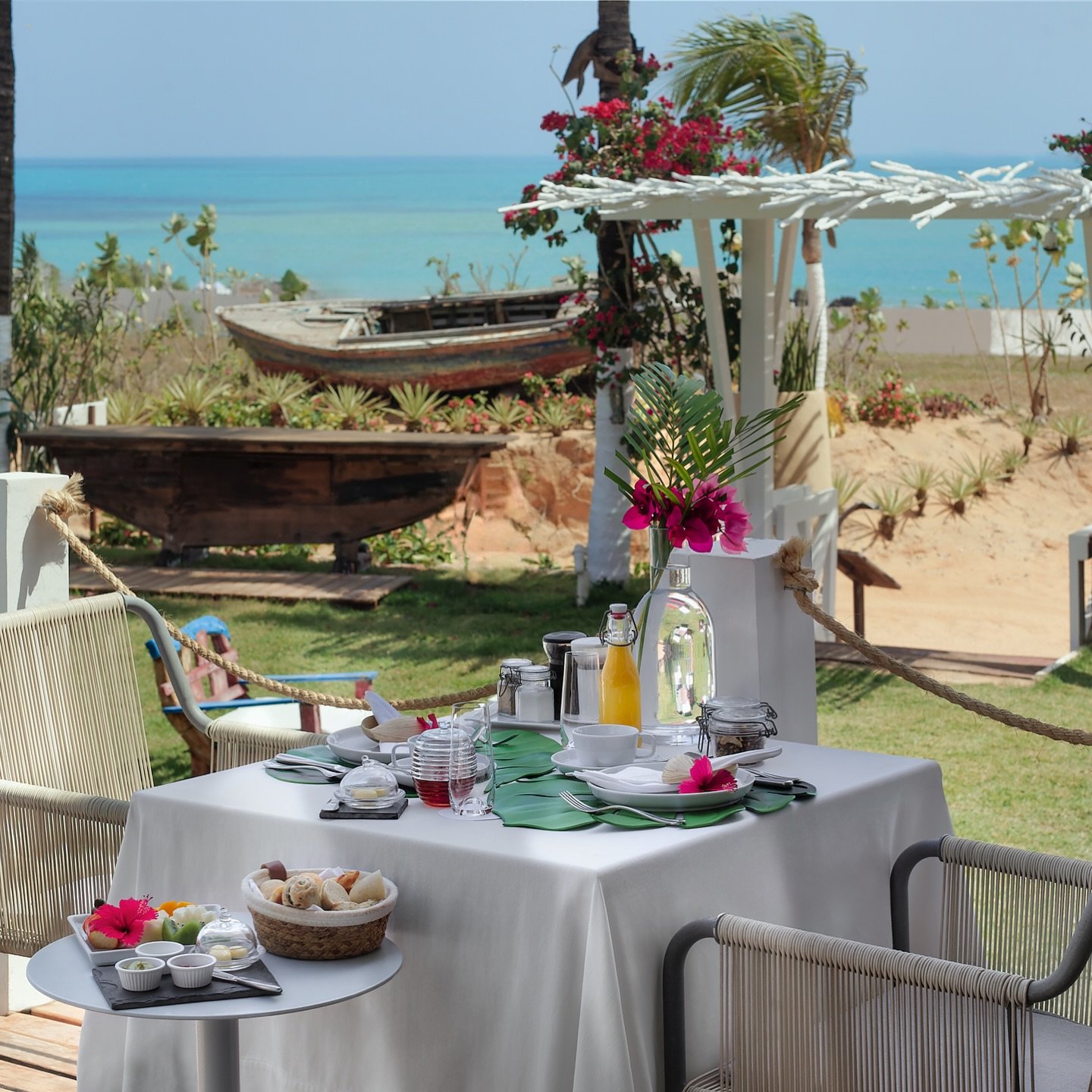 Almo&ccedil;o que se transforma em tarde. Jantar que se transforma em noite. No Rico, o tempo passa de outro jeito.
Lunch that becomes an afternoon. Dinner that becomes an evening. At Rico, time passes differently.