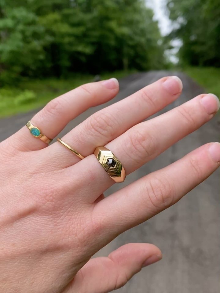 Hex Signet in 18k #FairminedGold and .6 ct Rustic Diamond.

Sooo pleased with this new edition of the hex signet. I wanted to re-carve it so the profile was a bit sleeker and more fluid. This updated style will soon be available made to order on the 