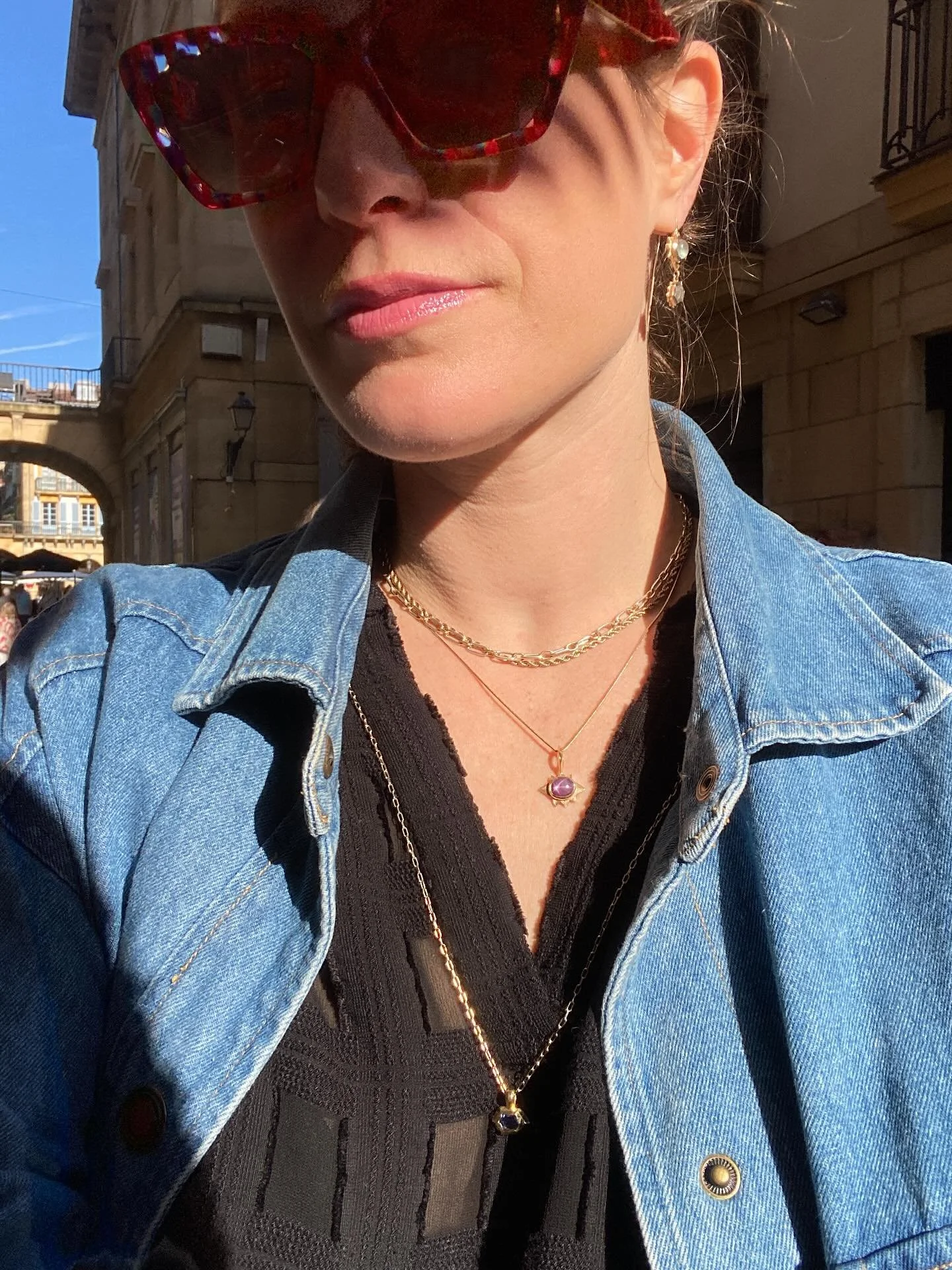 Travel diaries -
So grateful for the opportunity to explore new places, see art, broaden my horizons. Especially when it involves dusting off my rusty Spanish and celebrating the love of two dear ones.

1 - Neck mess
2 - 5 @museoguggenheim David Smit