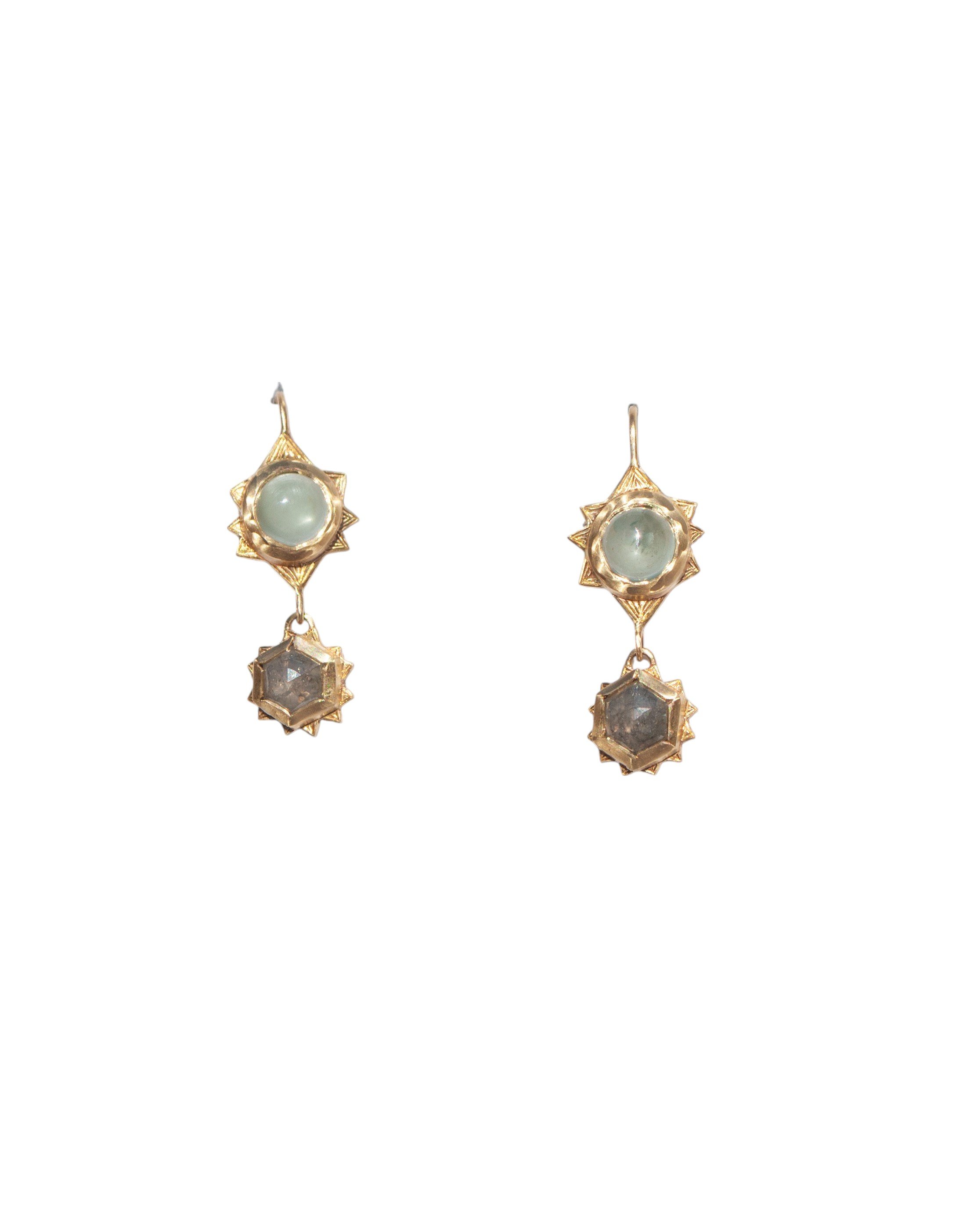 10k sunburst aquamarine diamond dangle 1 web-Photoroom.jpg
