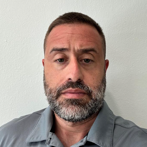 CHRIS AMADOR