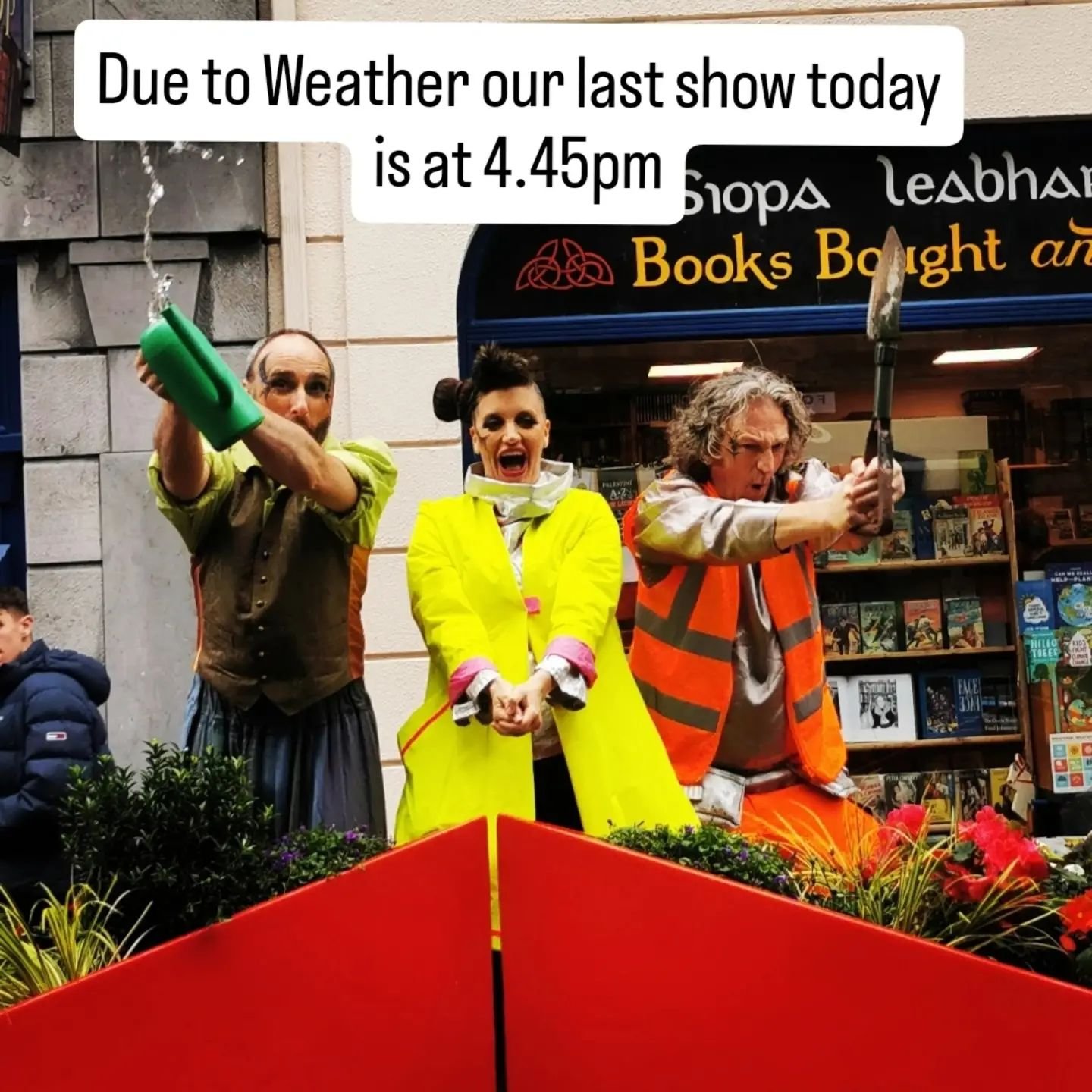 Last show at 4.45pm today due to weather NO 5.30pm show thank you all 💚
@jojo_hynes @midiecorcoran @itsallperformance @galway_climate_inspirations