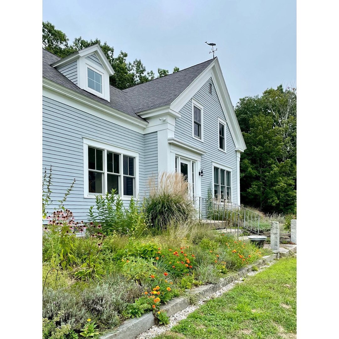 Excited to dig into a new Freeport project! Another farmhouse with great bones and set on a gorgeous property, we're looking forward to helping adapt these spaces to their new family. 
#powellpointhouse