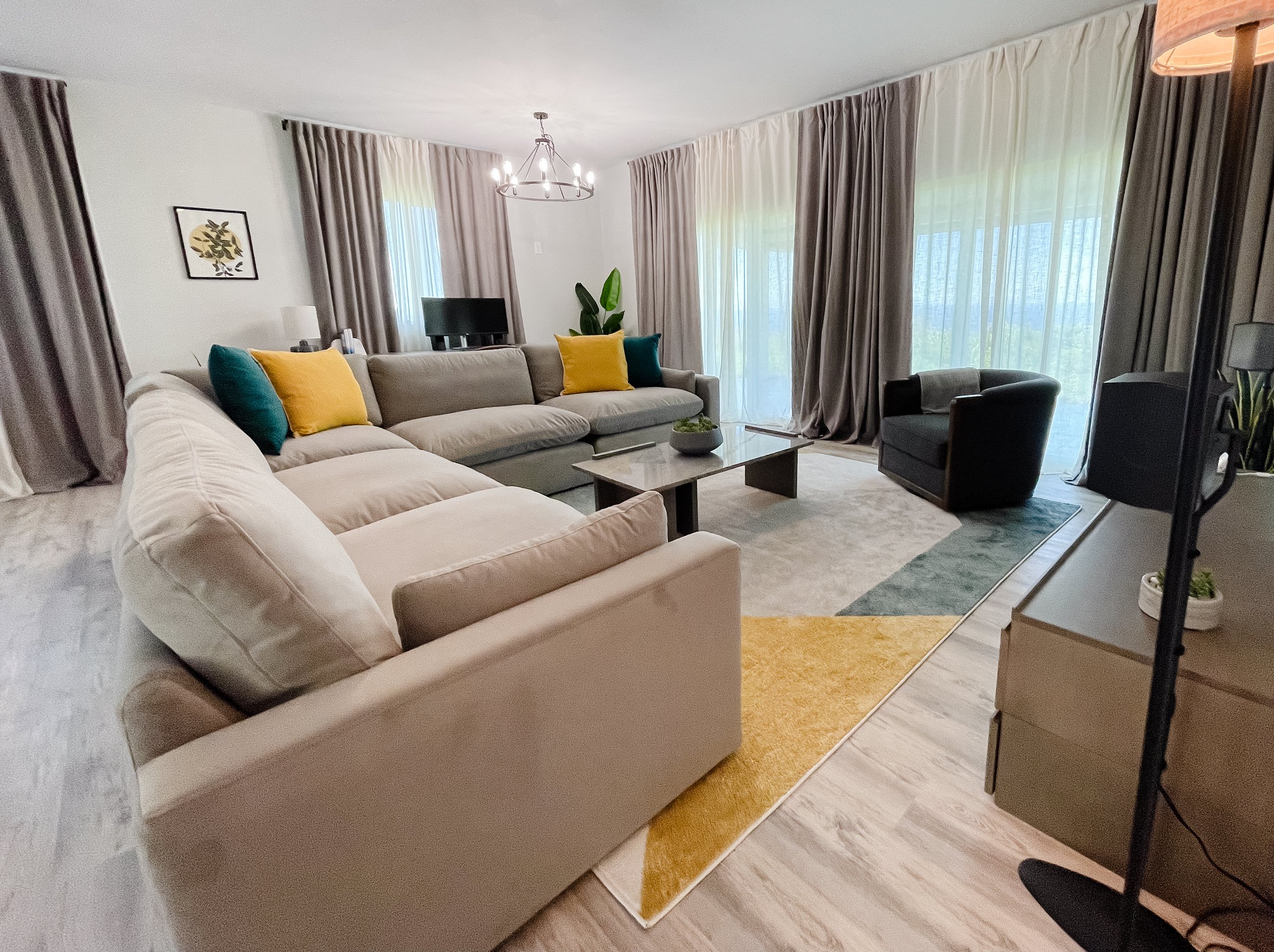 Modern Clean Living Room.jpg