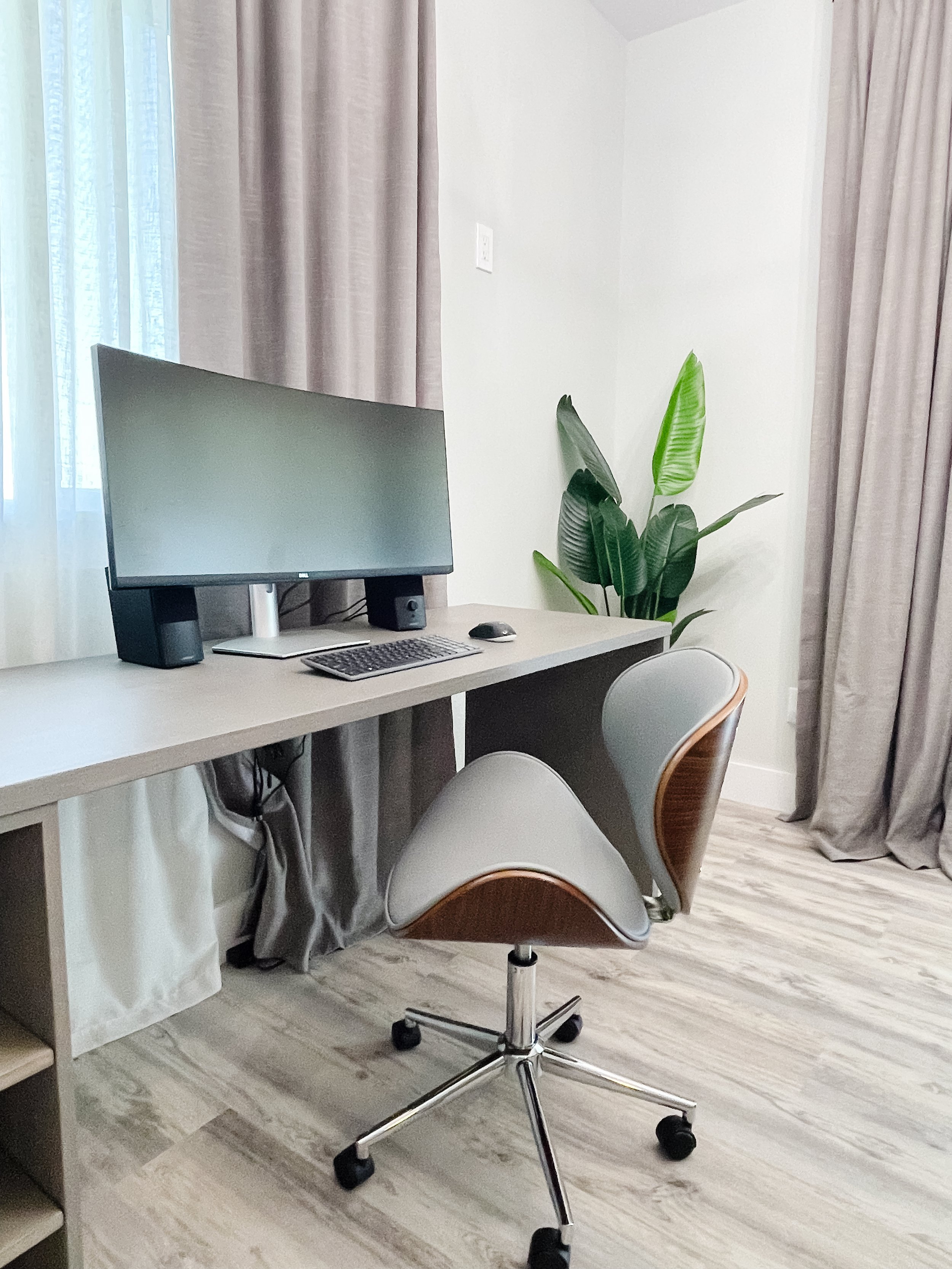 Modern Clean Desk Design.jpg