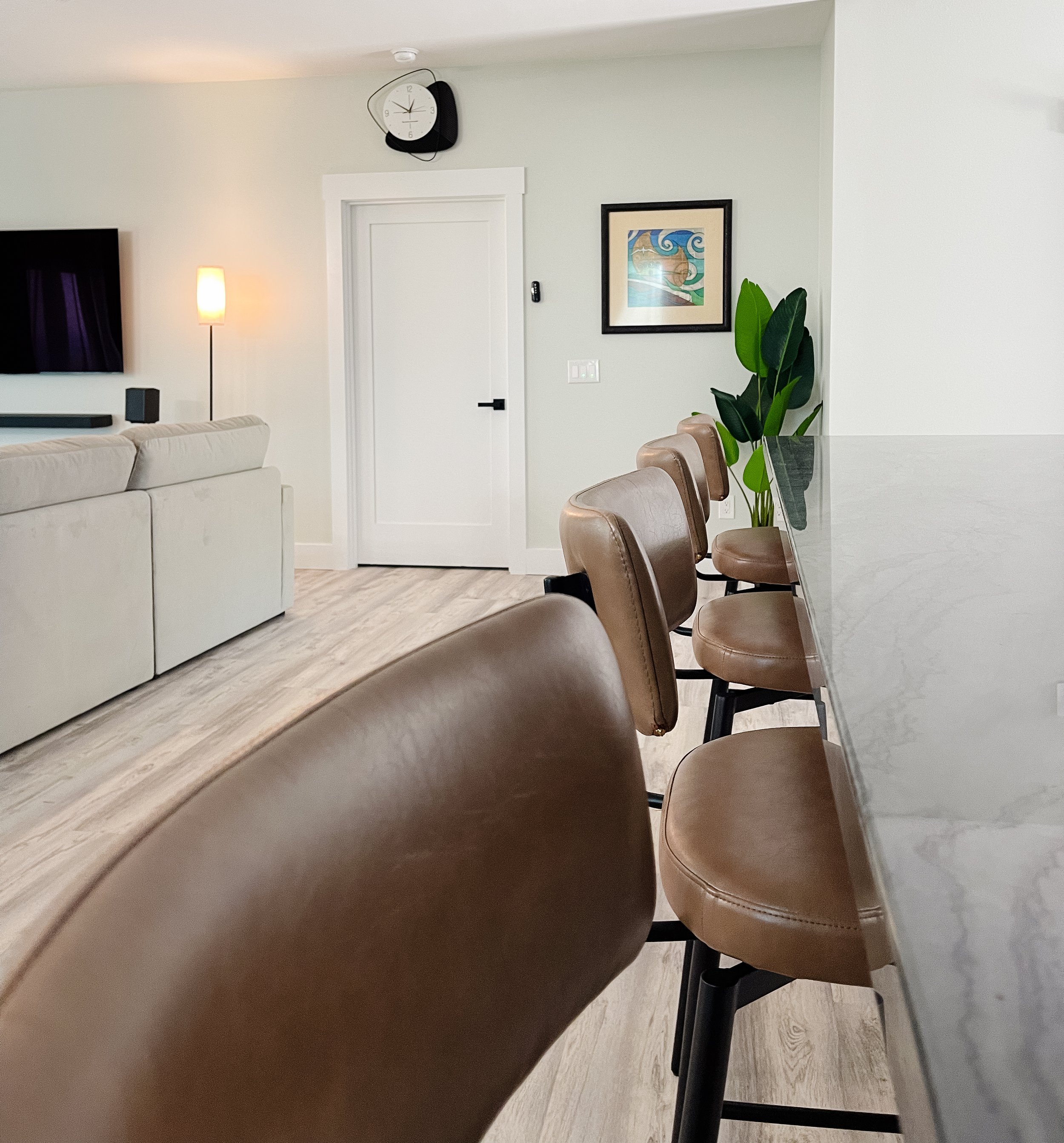 Hawaii Contemporary Kitchen Designer .jpg