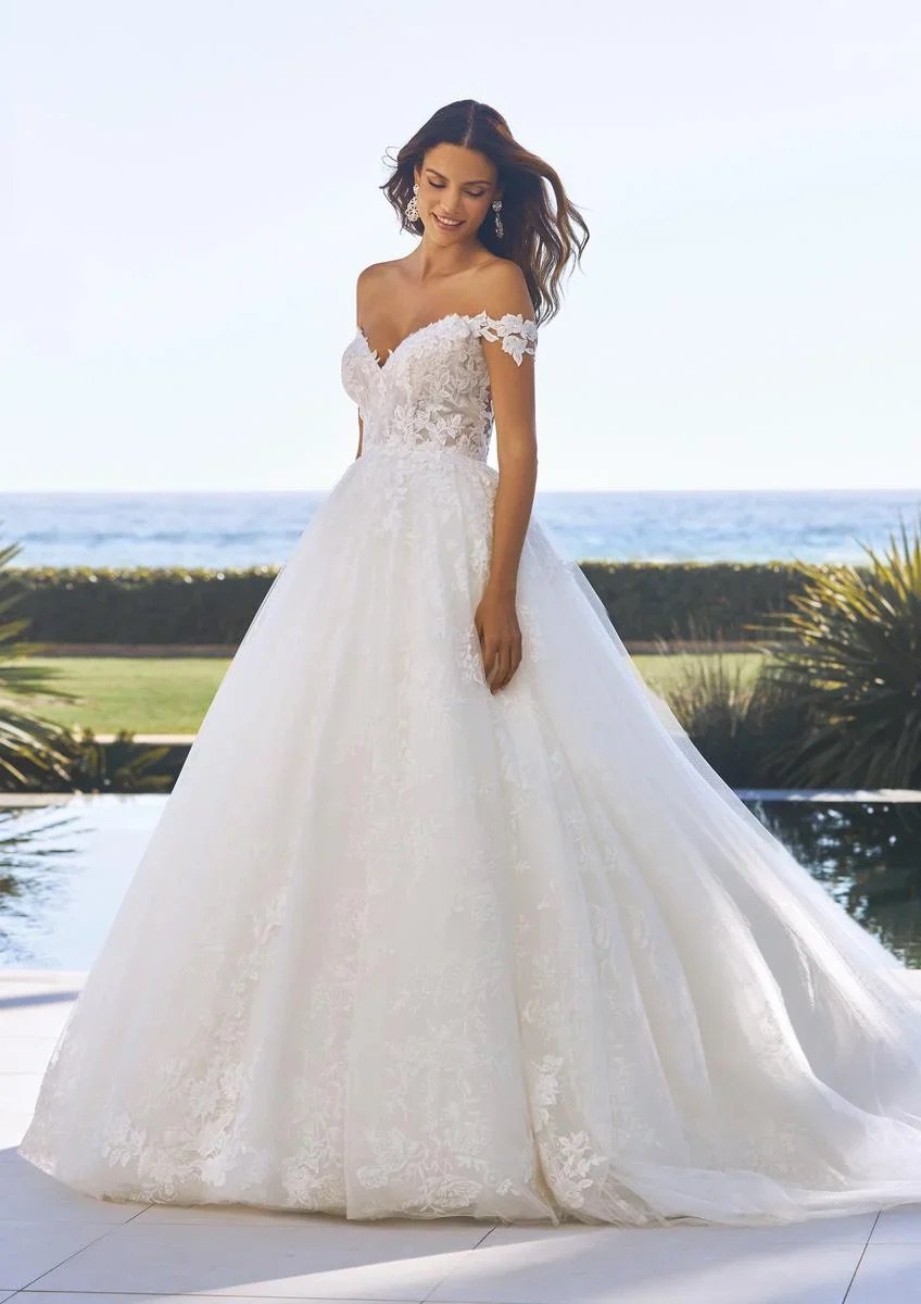 Delphine | Pronovias | Size 12