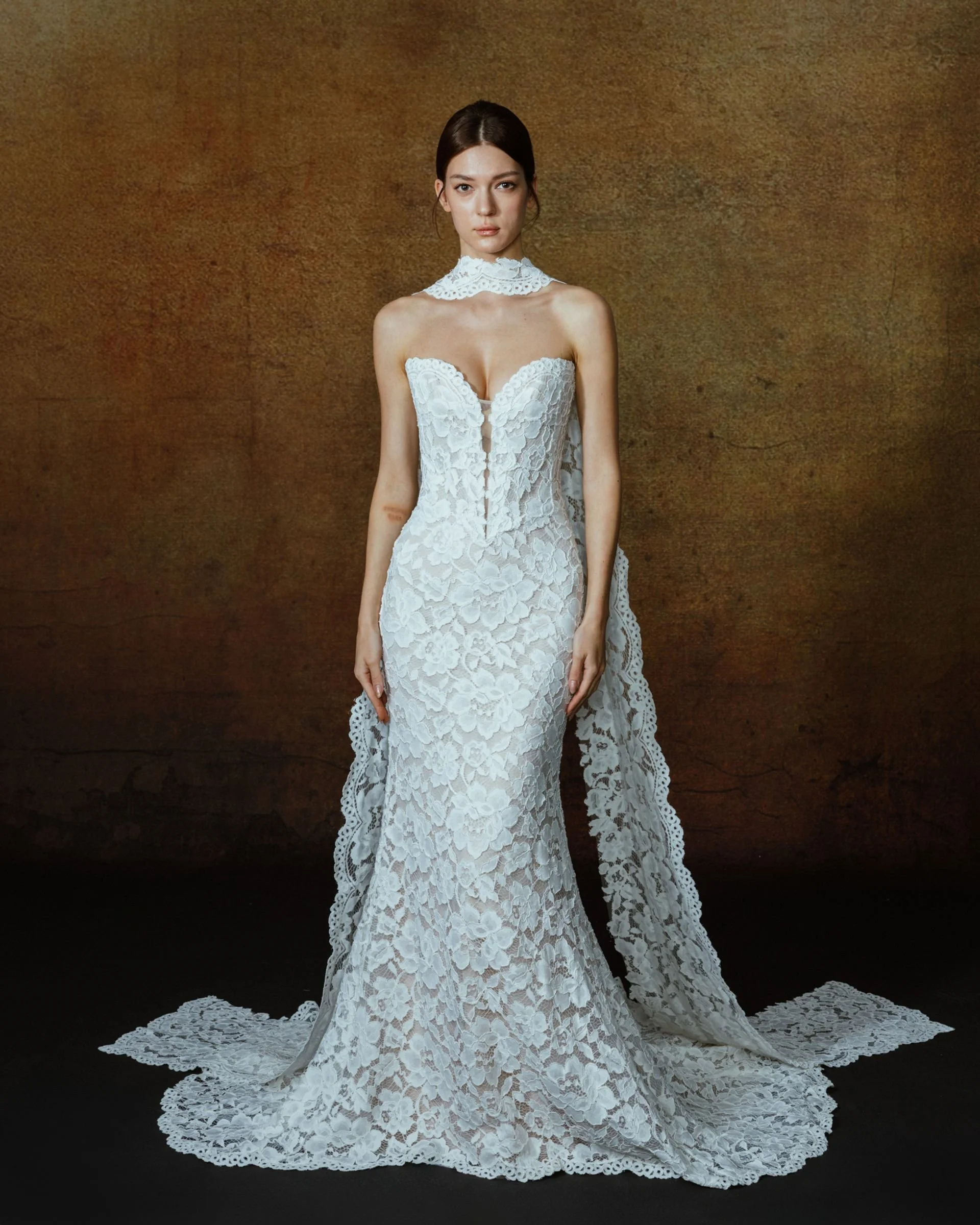 Alaia (with Optional Neck Scarf)