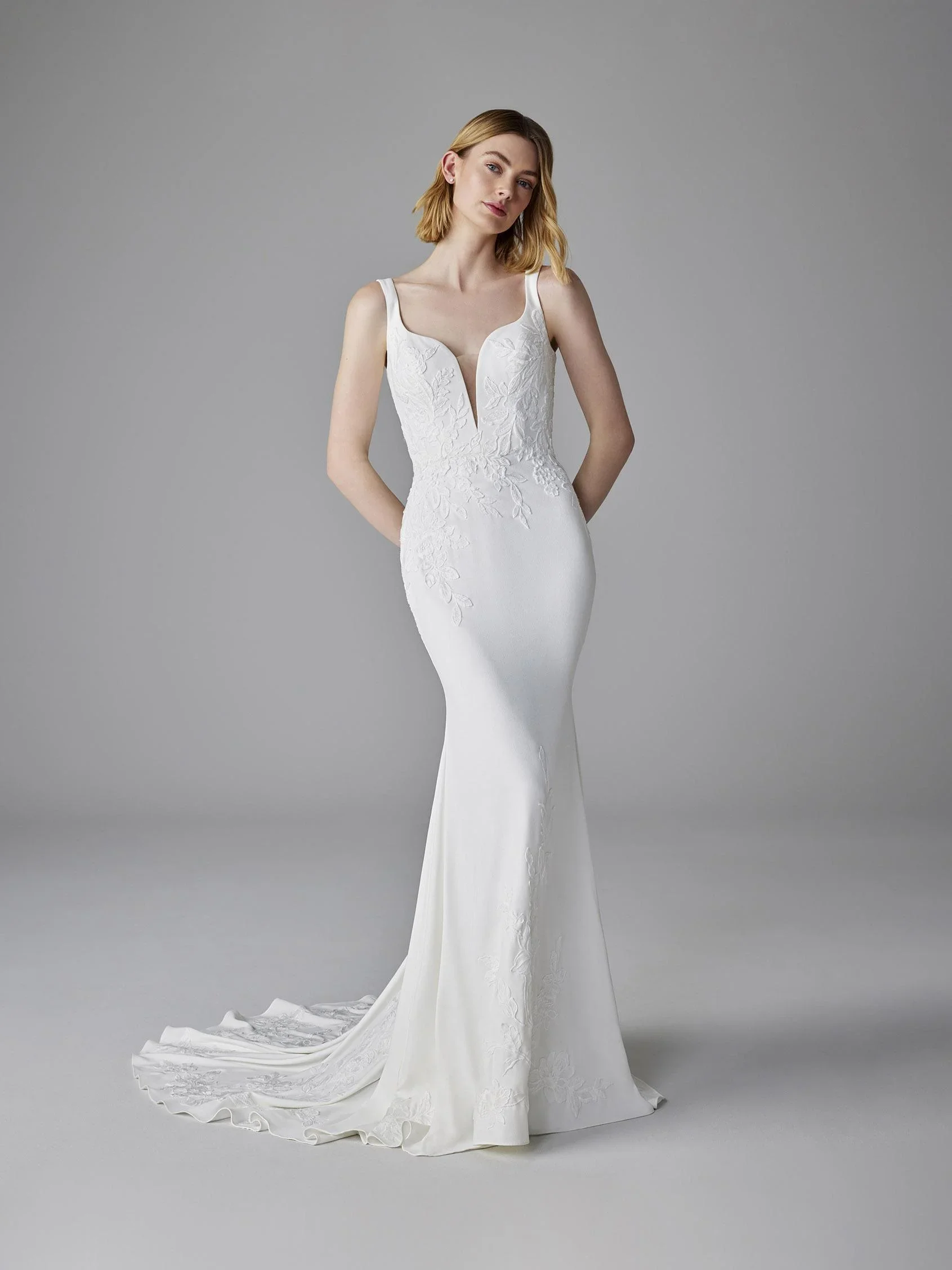 Enchant without Sleeves | Pronovias