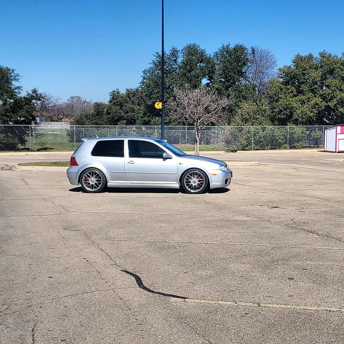 337 in for first phase of its evolution.  Fresh diff, ignitron ecu,  id1050xds injectors, 4 bar map and flex harness. Still on the factory K03s w/a eurojet race side mount. It immediately showed its love and took almost no time to get 93 soaked in an