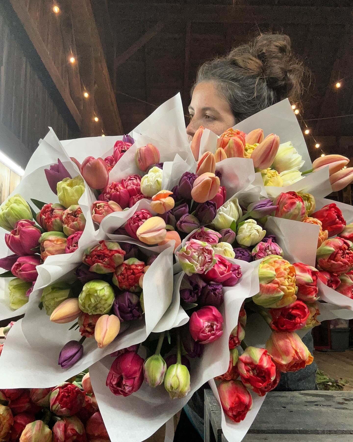 Sunday morning at the stand.

🌸$25 Tulip bouquets are restocked! We&rsquo;ll be closed Monday-Wednesday to prep for Mother&rsquo;s Day weekend.

🌸Pre-orders for Mother&rsquo;s Day flowers close Monday evening. Your local flower farmers and florists