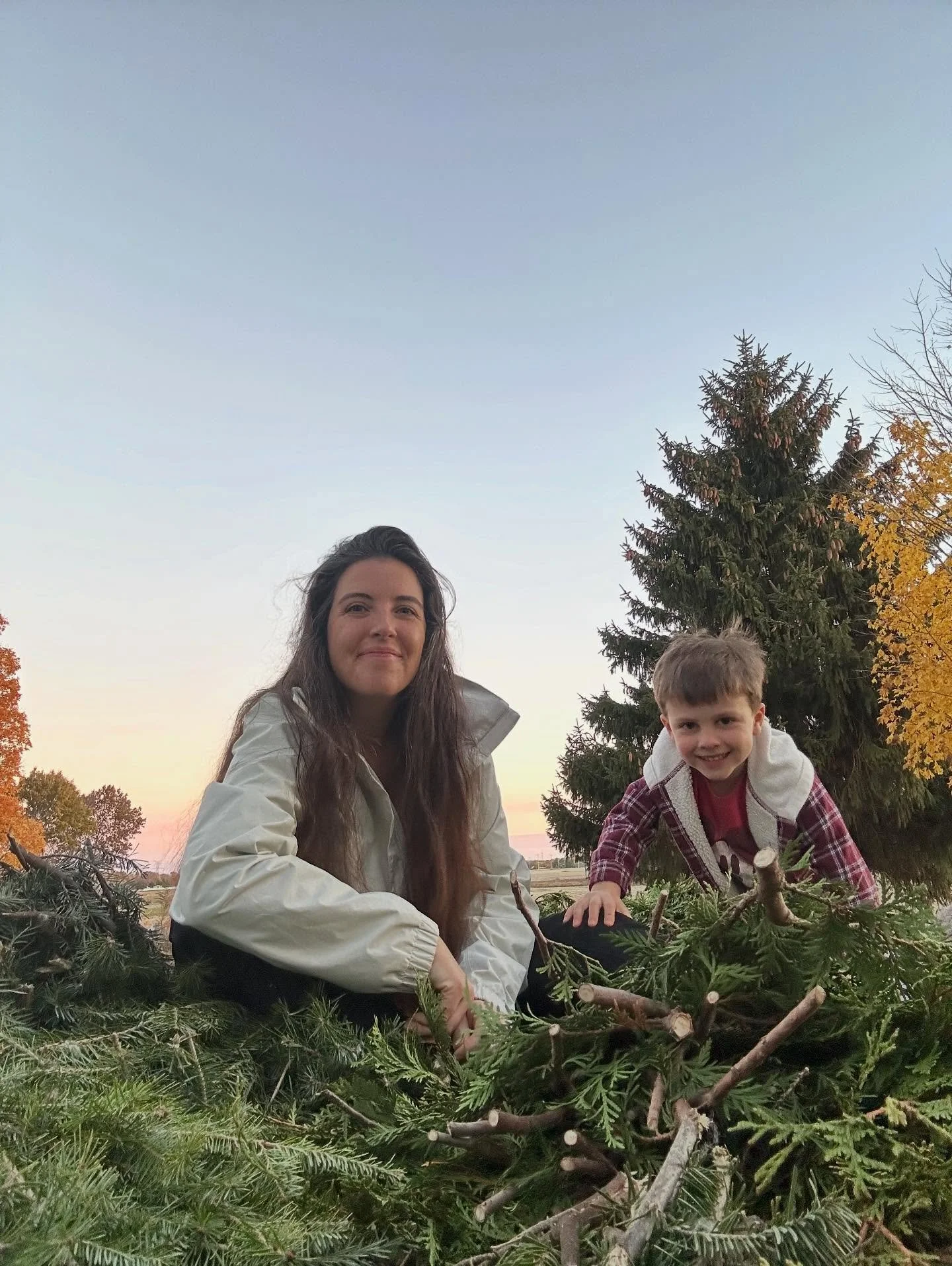 It&rsquo;s tiiiiiime!

Let the wreath magic begin!

Over the years I have been fortunate enough to connect with a local tree farmer who has been so kind to teach me which greens are the best for making wreaths. It&rsquo;s insane how much there is to 