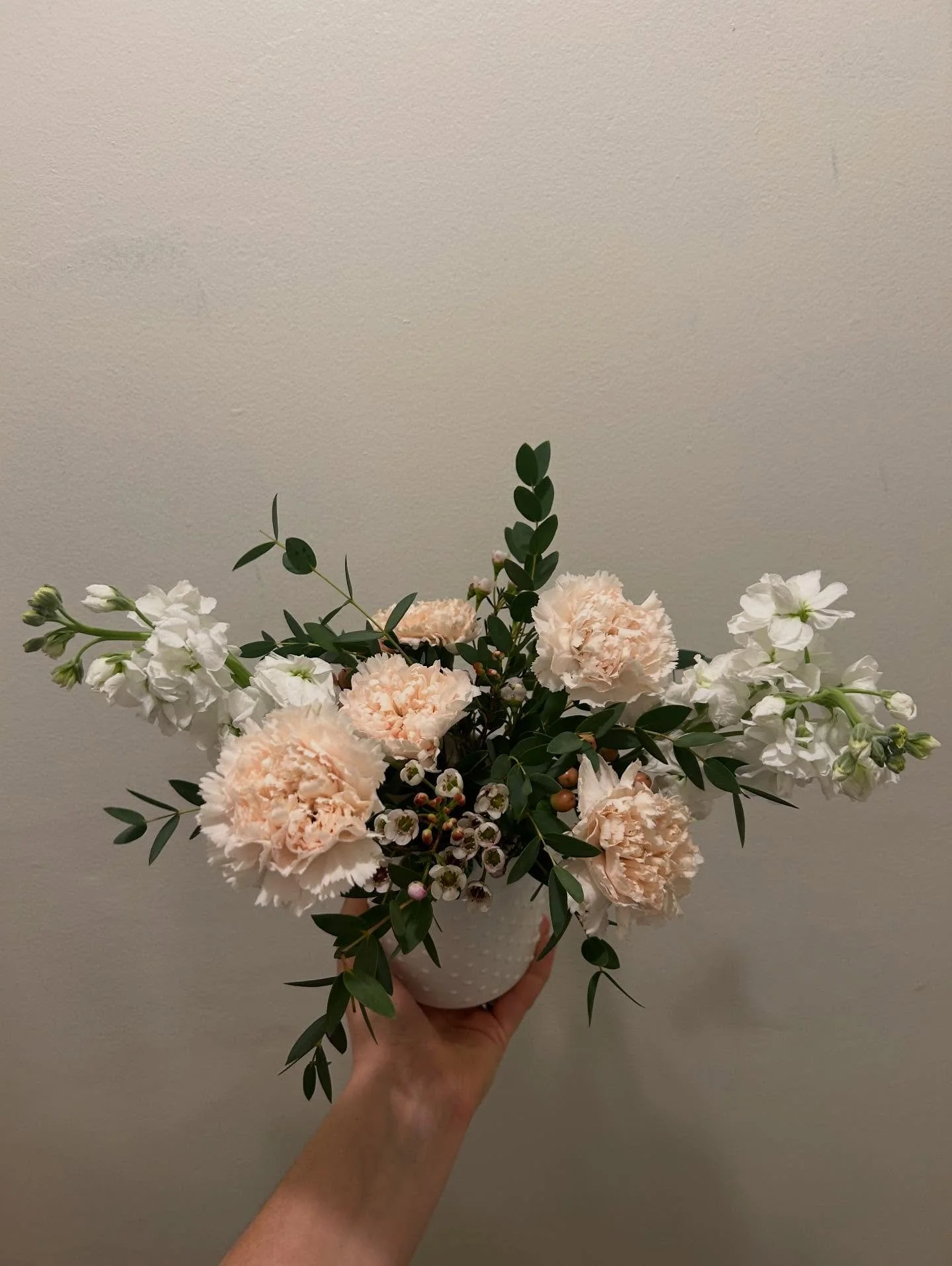 Treat yoself!

One of my favorite things about flowers is that they immediately boost my mood, bring me joy, and when I set them on the counter I almost forget about the piles of kids toys by my feet and the fact that I haven&rsquo;t even started Chr