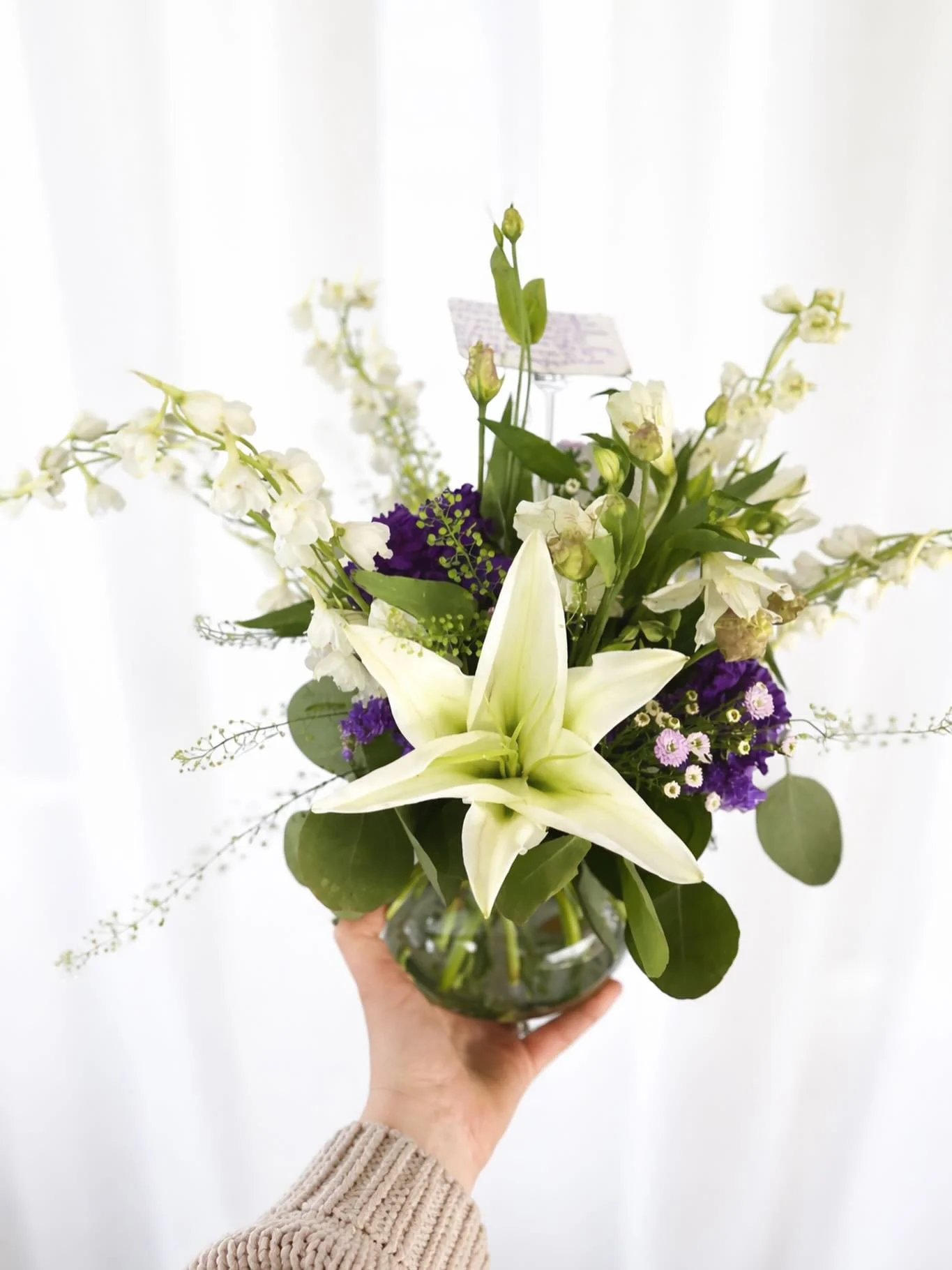 Flower magic delivered straight to the people you love? 

Yeah, we do that!

✨