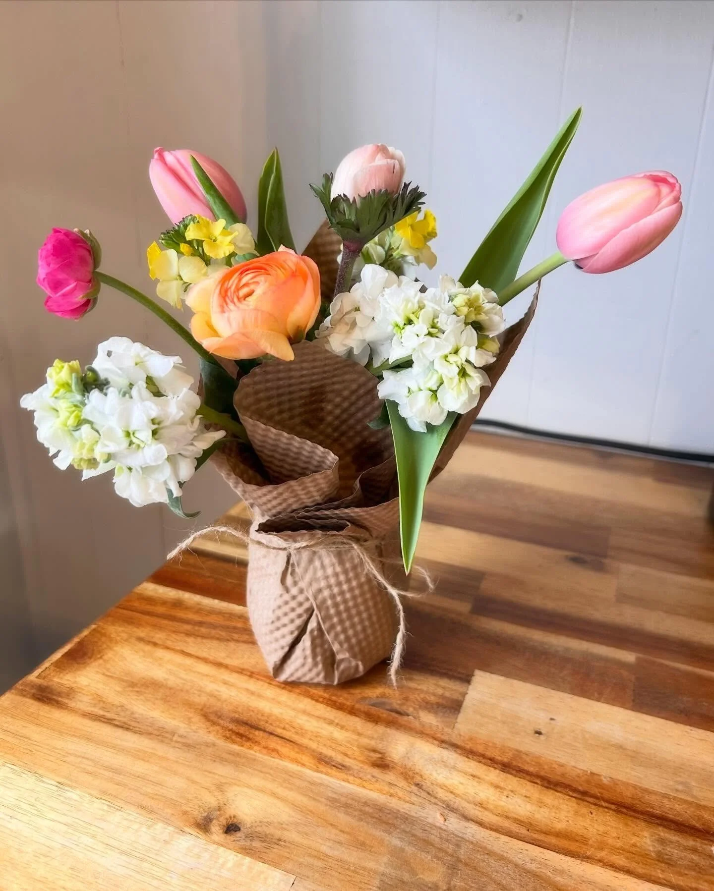 Hello cutie ✨

Sweet little jam jars. 100% locally grown. Available this weekend at Maison Blanc!

Growing flowers has always been my love and I am DYING to share my farm fresh flowers with you in our new space. 

One more month and we&rsquo;ll be pu