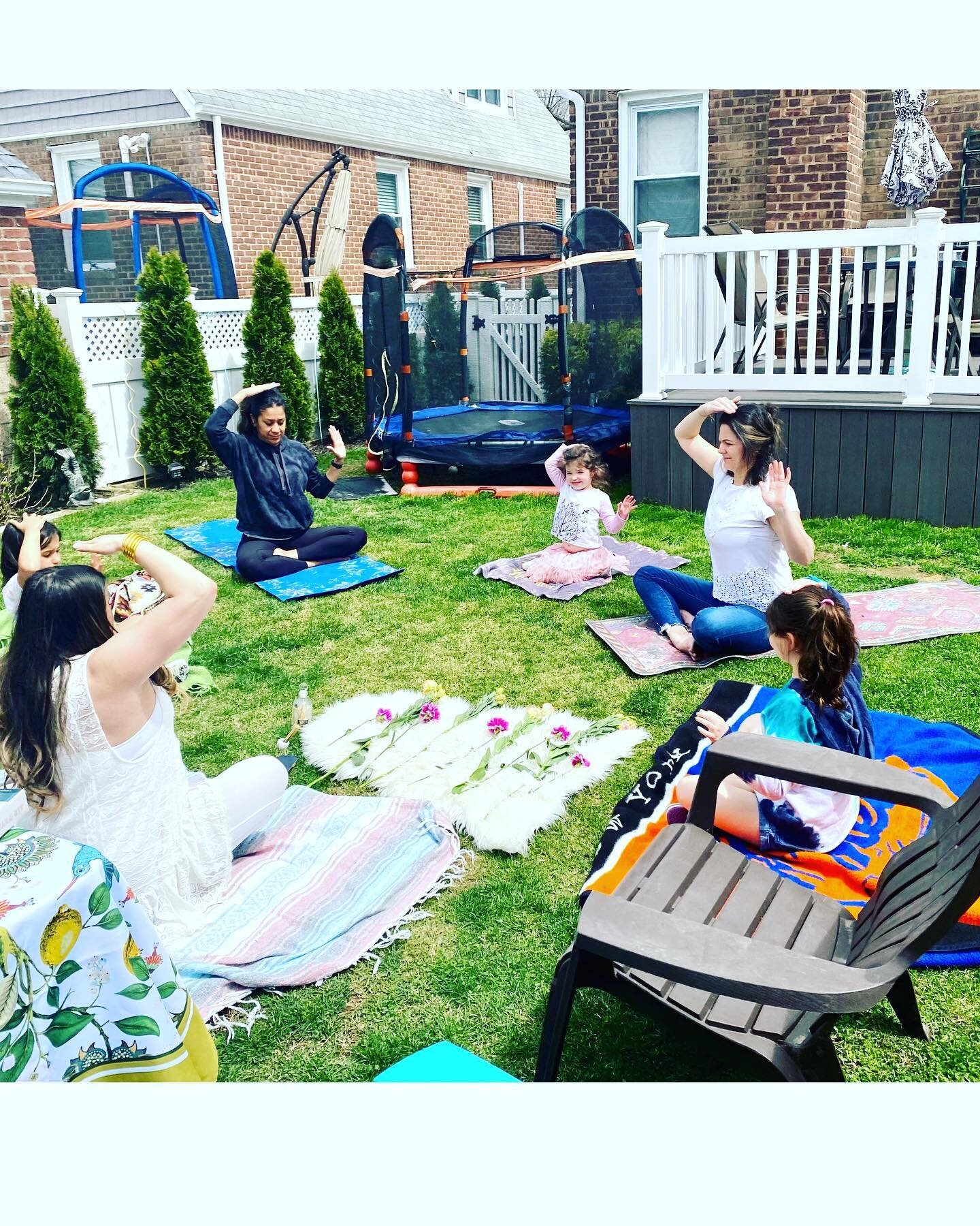 Backyard Goddess Circle💫

This sacred ritual allows women to bond on another level &amp; empower eachother.✨

In this beautiful ceremony we used breathwork + meditation to let go of anything that no longer served us-
creating space for new intention
