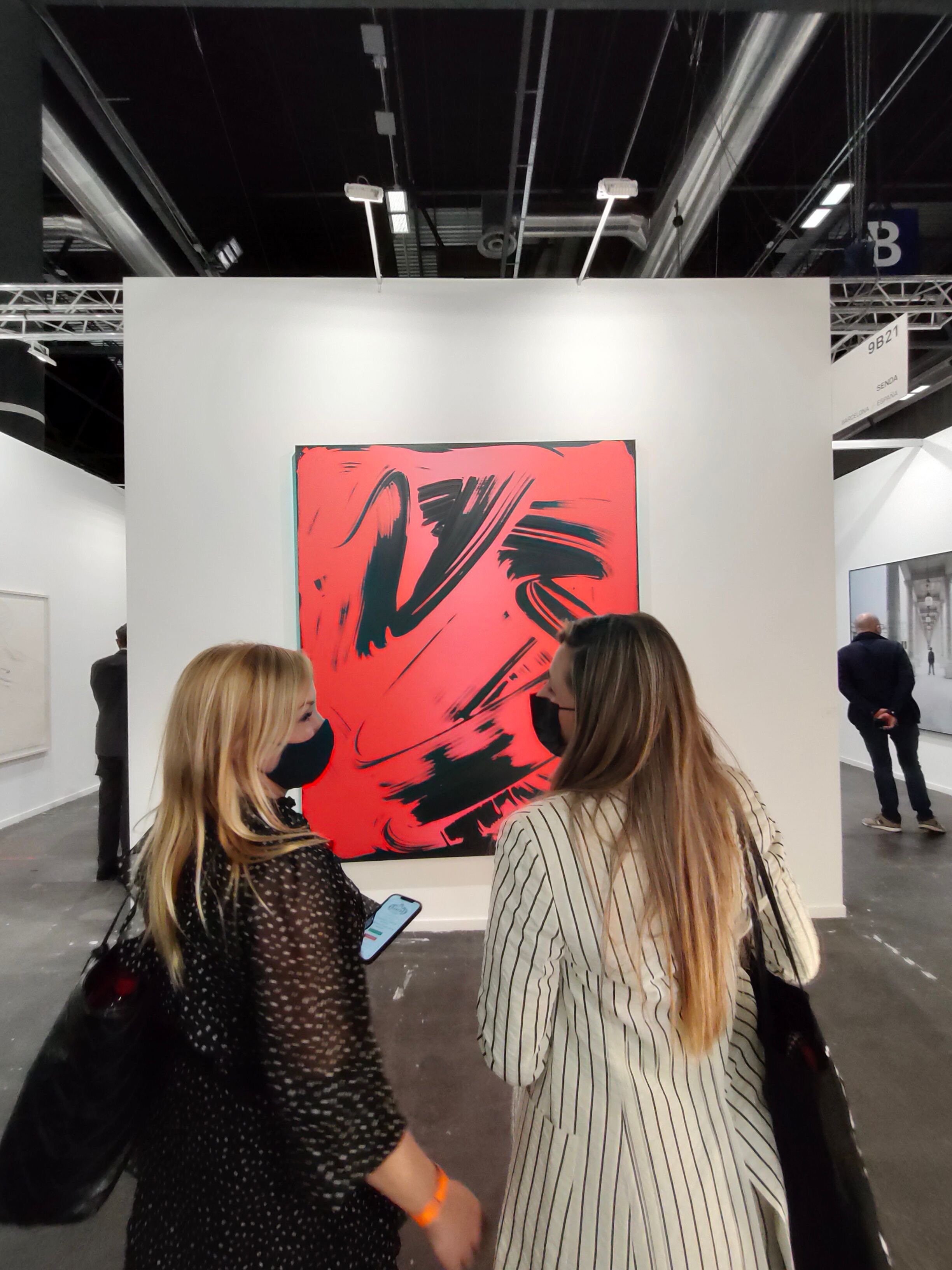 Gabby and Mariella pictured with a piece by Yago Hortal