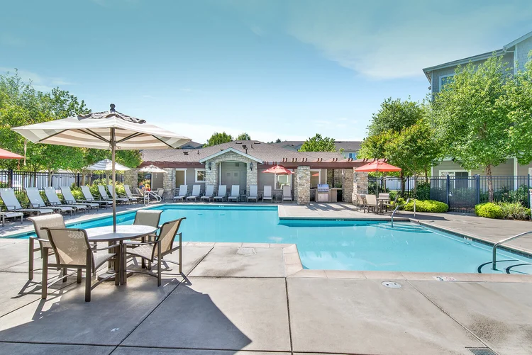 Vineyard Creek Apartments — Review Us