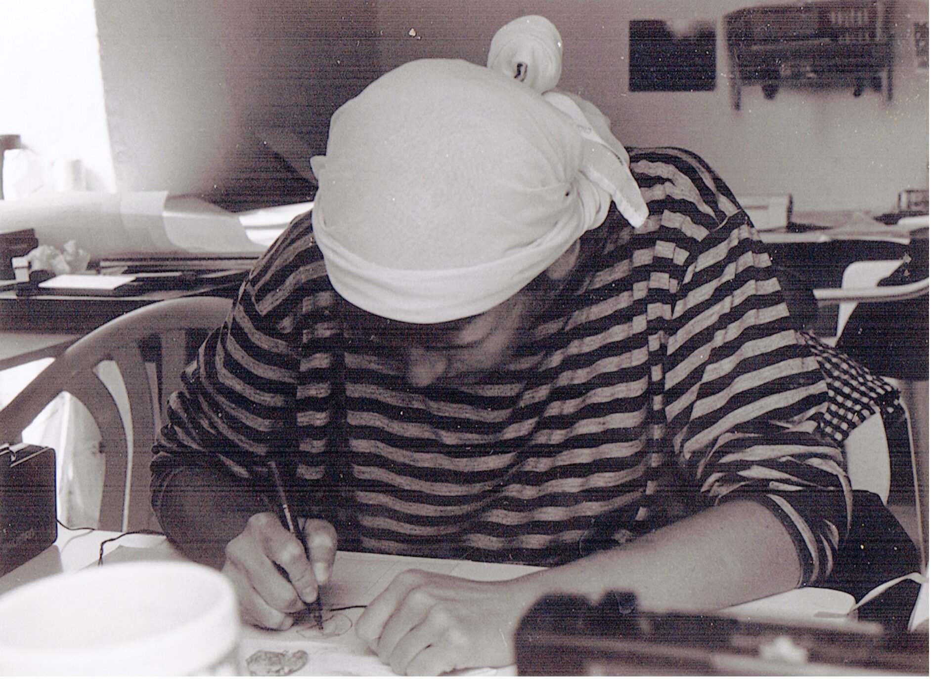    Amanda Dusting  working as an archaeological illustrator in the early years of the project. Photo: Courtesy of Amanda Dusting. 