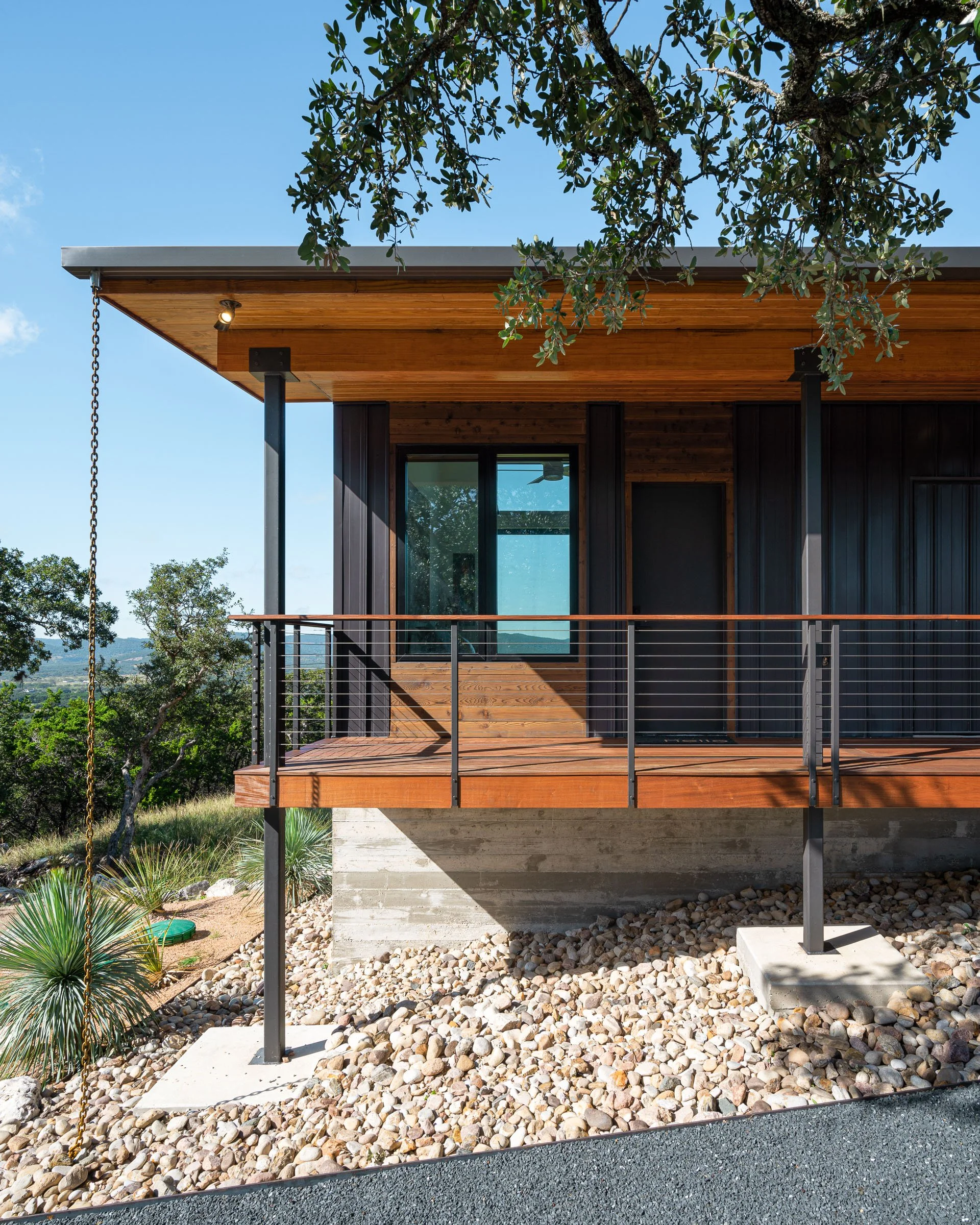 Frio Residence
Levy Dykema 9  /  13