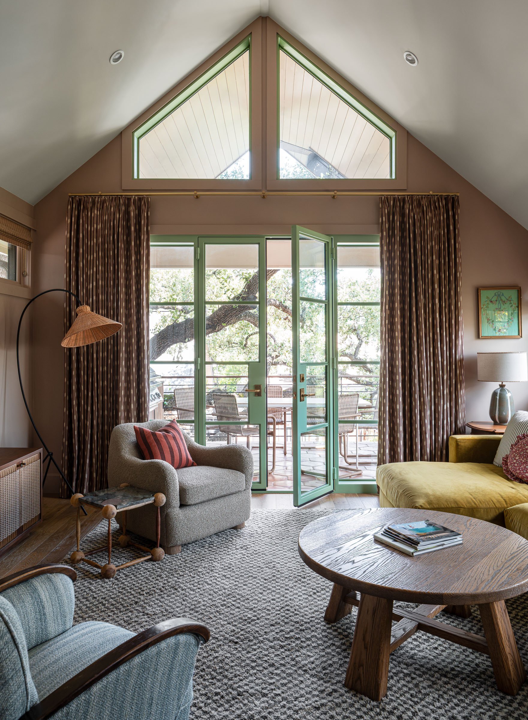 Travis Heights Residence
Studio Momentum 6  /  11