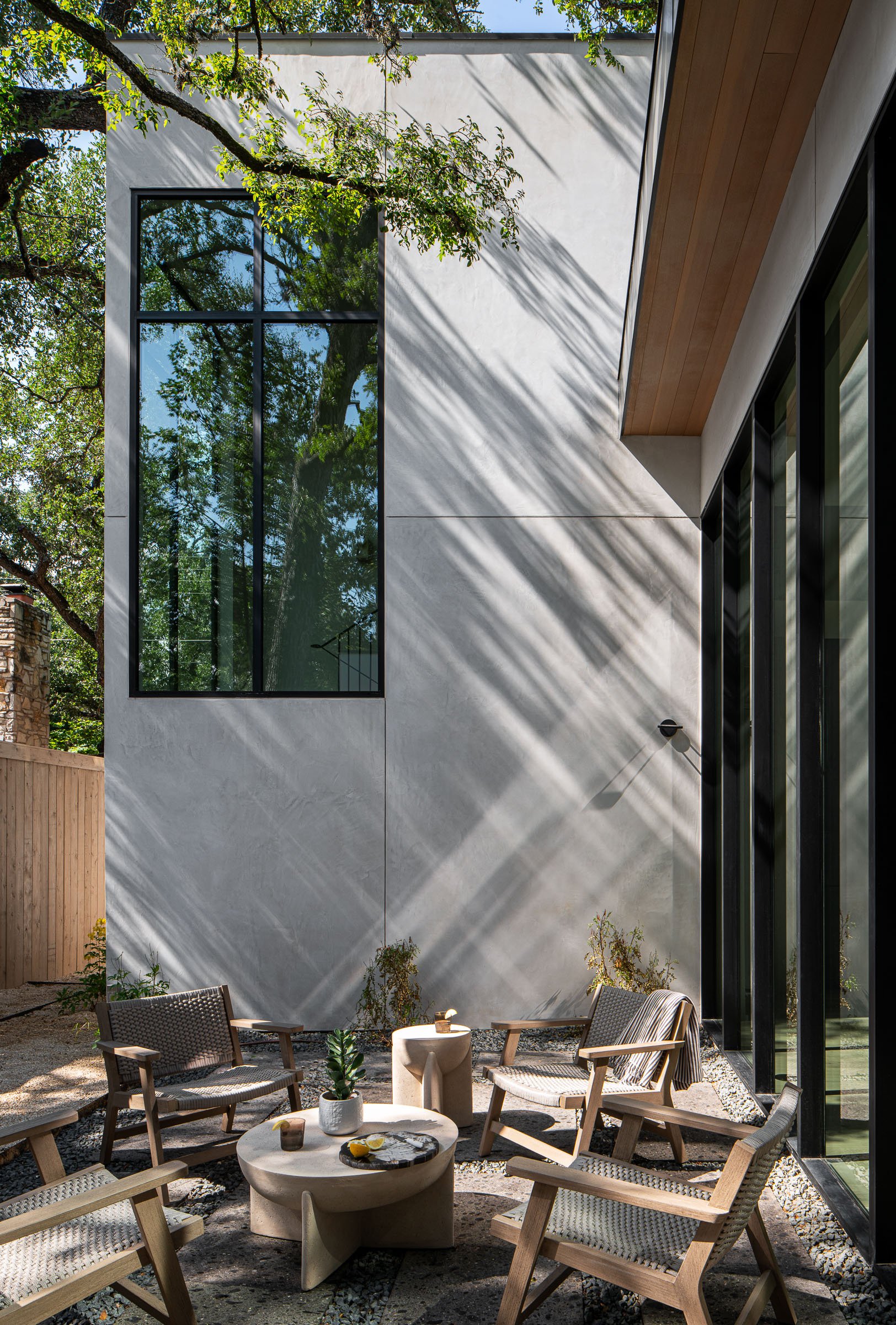 Venado
Workshop No. 5 + Mosier Luxury Homes 8  /  15