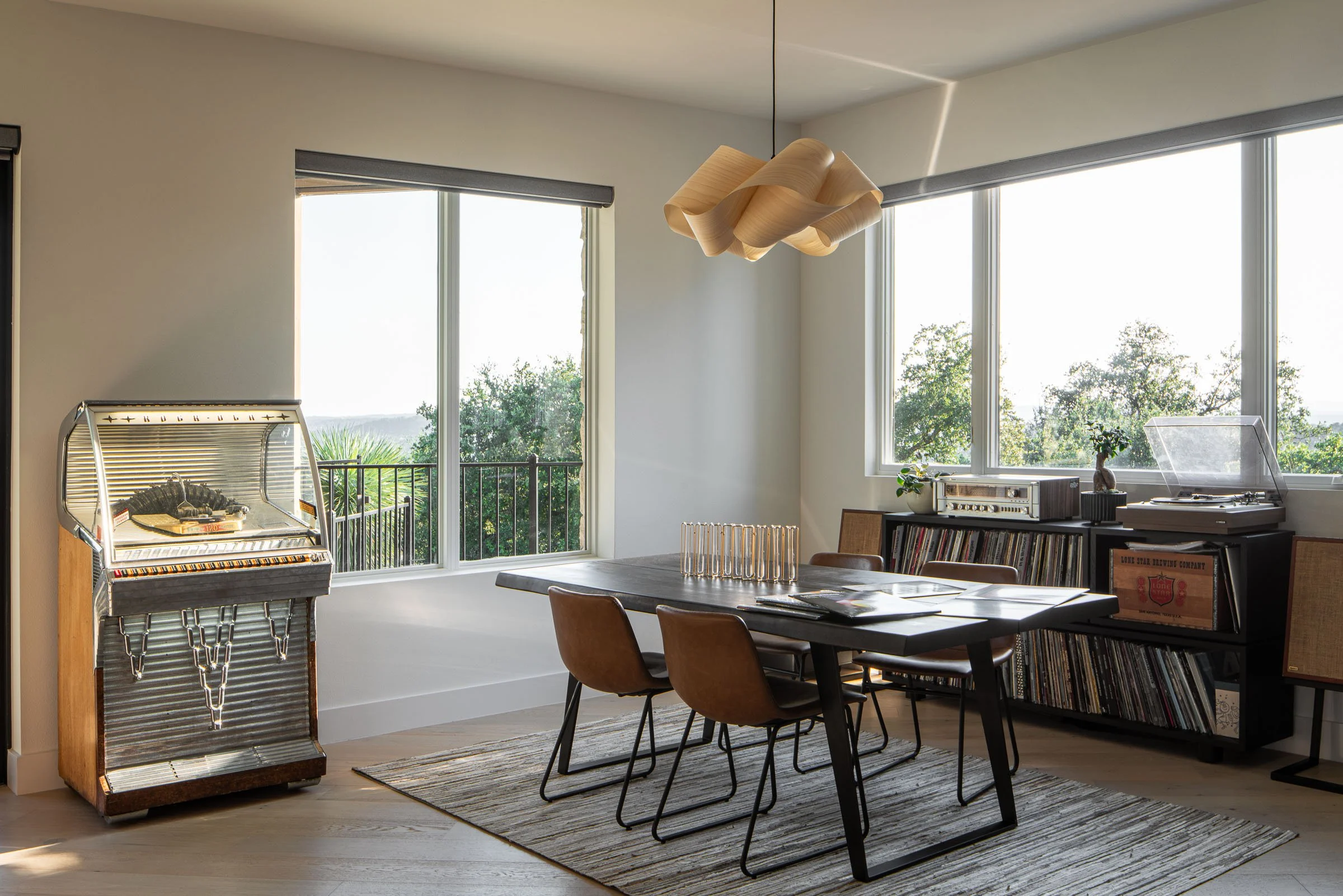 Edwards Mountain
Workshop No. 5 + Mosier Luxury Homes 8  /  9