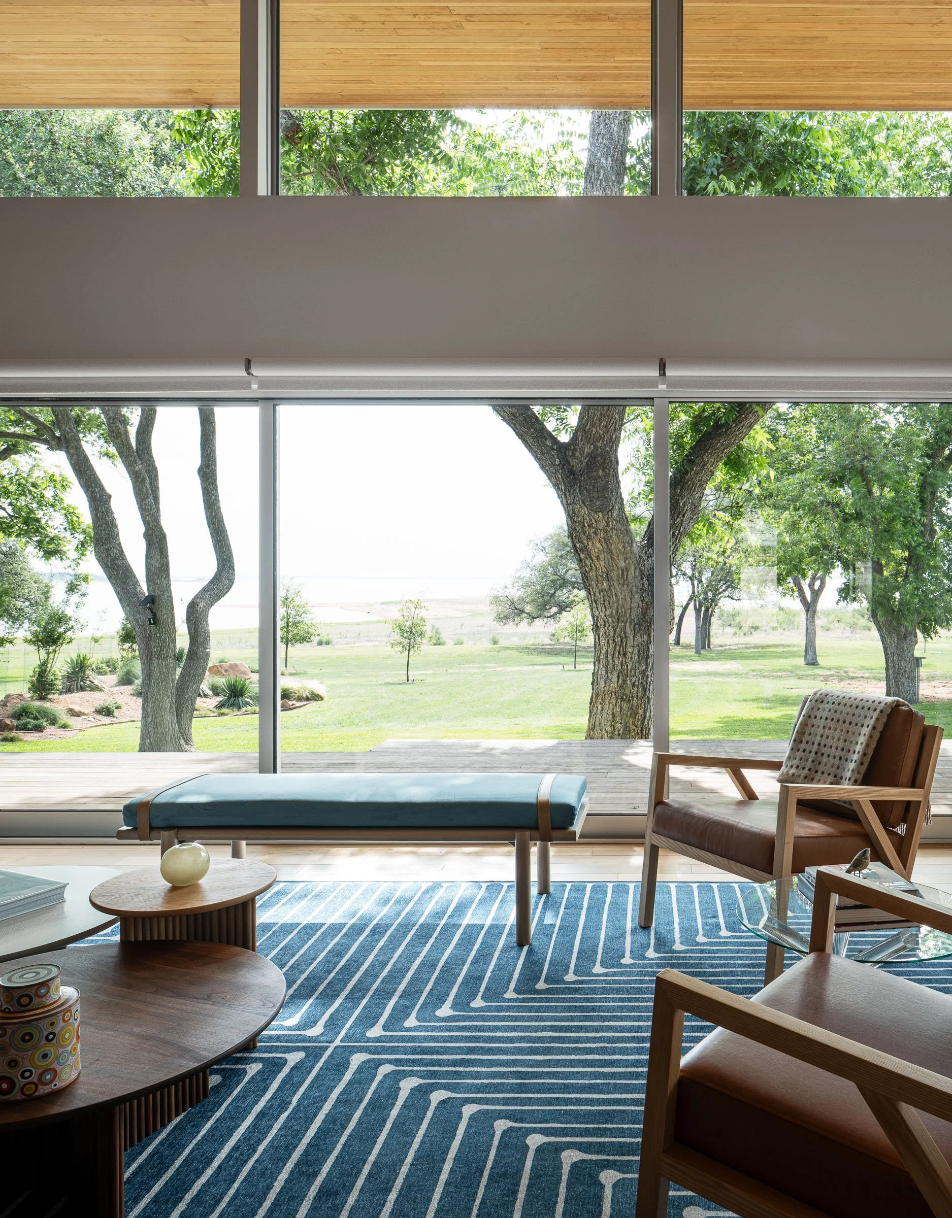 Lake Buchanan
François Levy  Architecture + Interiors 3  /  13