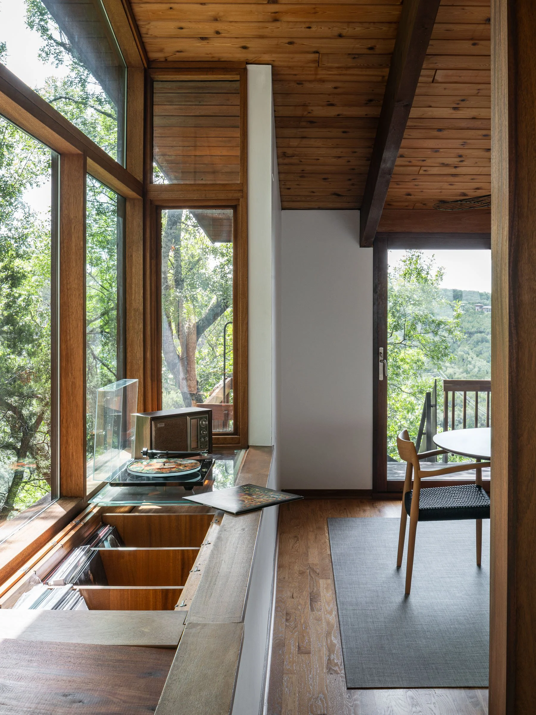 Sterling Cooper Residence
Candace Wong Architecture + Design 5  /  12