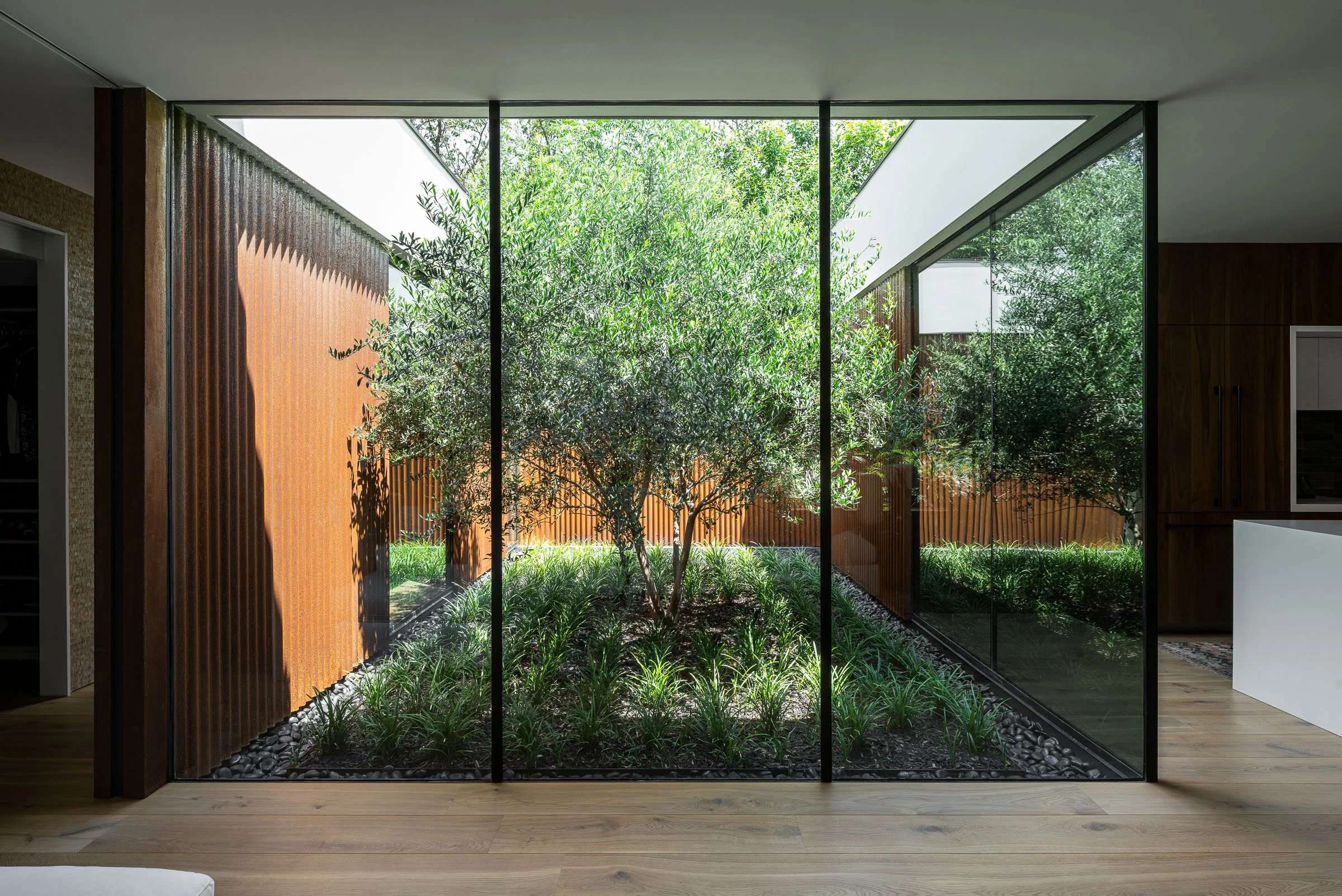 Stealth House
Specht Novak 6  /  9