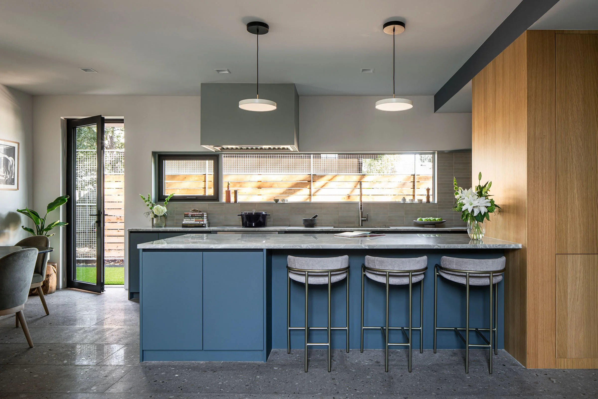 Govalle Homestead
Drophouse + Russ Design Studio 5  /  11